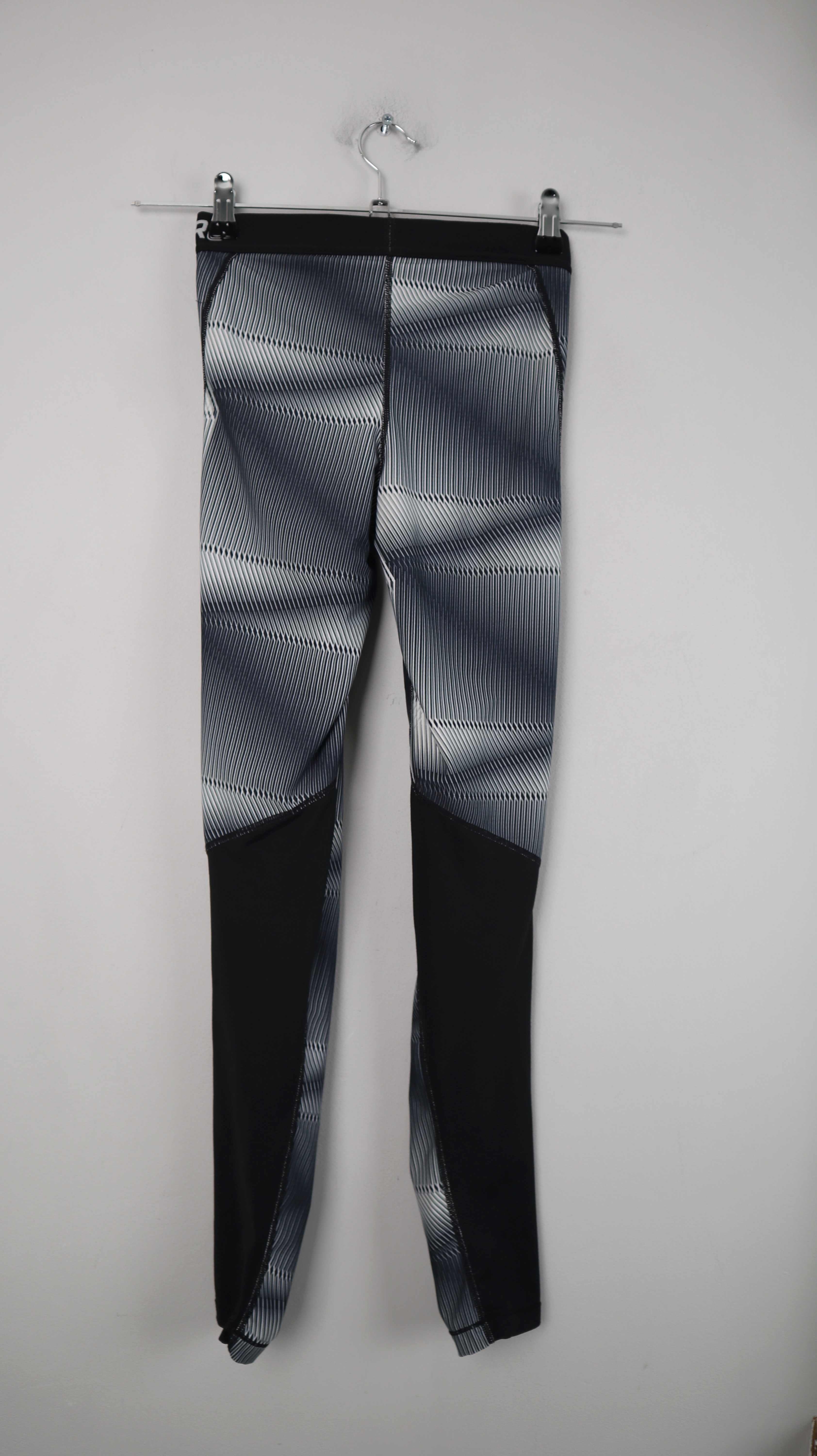 Nike Pro Leggings schwarz weiß Sporthose 36 S