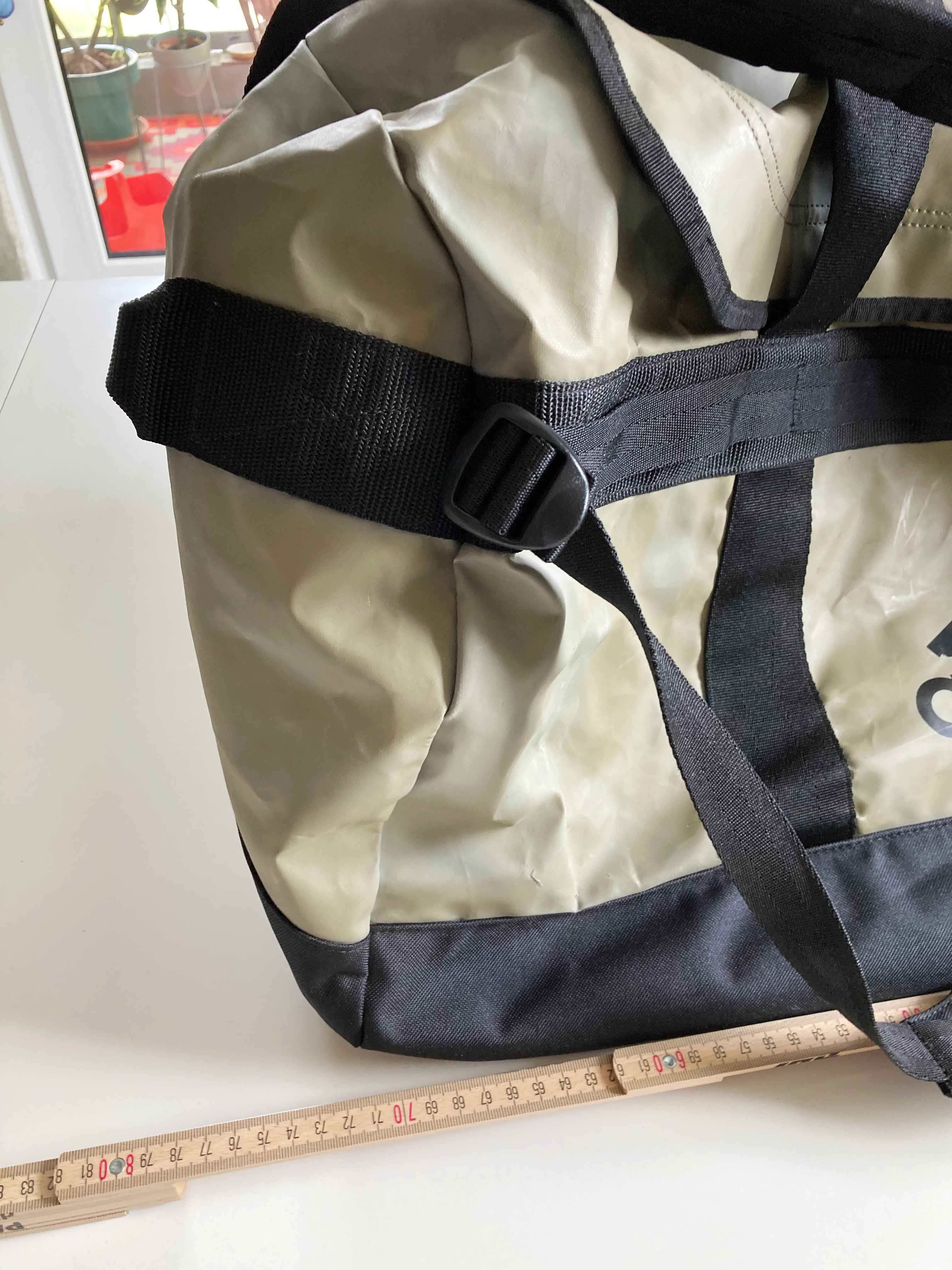 Adidas Rucksack Tasche Weekender Schultertasche grün Khaki Trabelbag