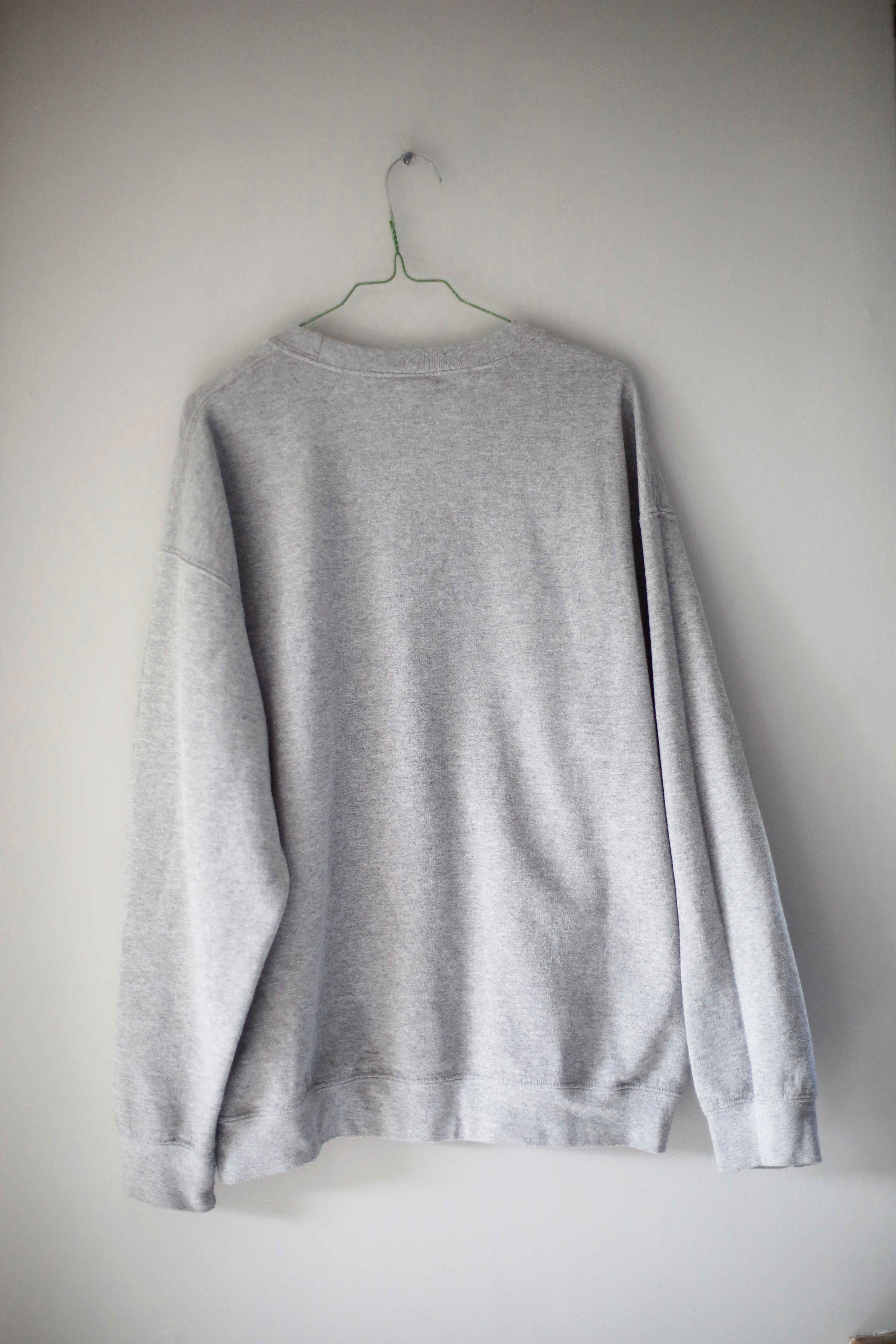 Urban Outfitters Pullover Sweater M grau Engel basic bedruckt