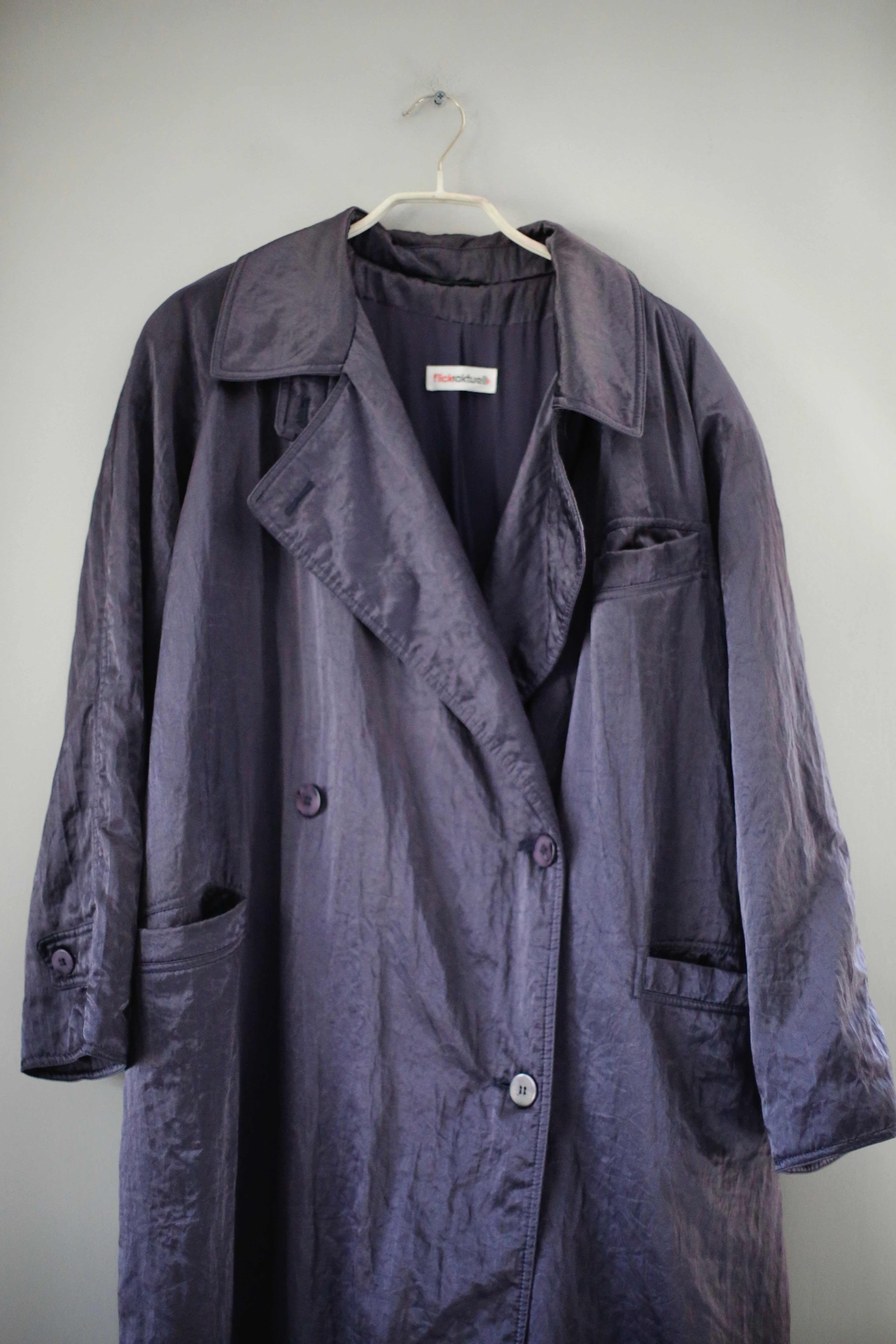 True Vintage Mantel Jacke Trenchcoat Lila Lang oversized 38 M 40 L Flickaktuell