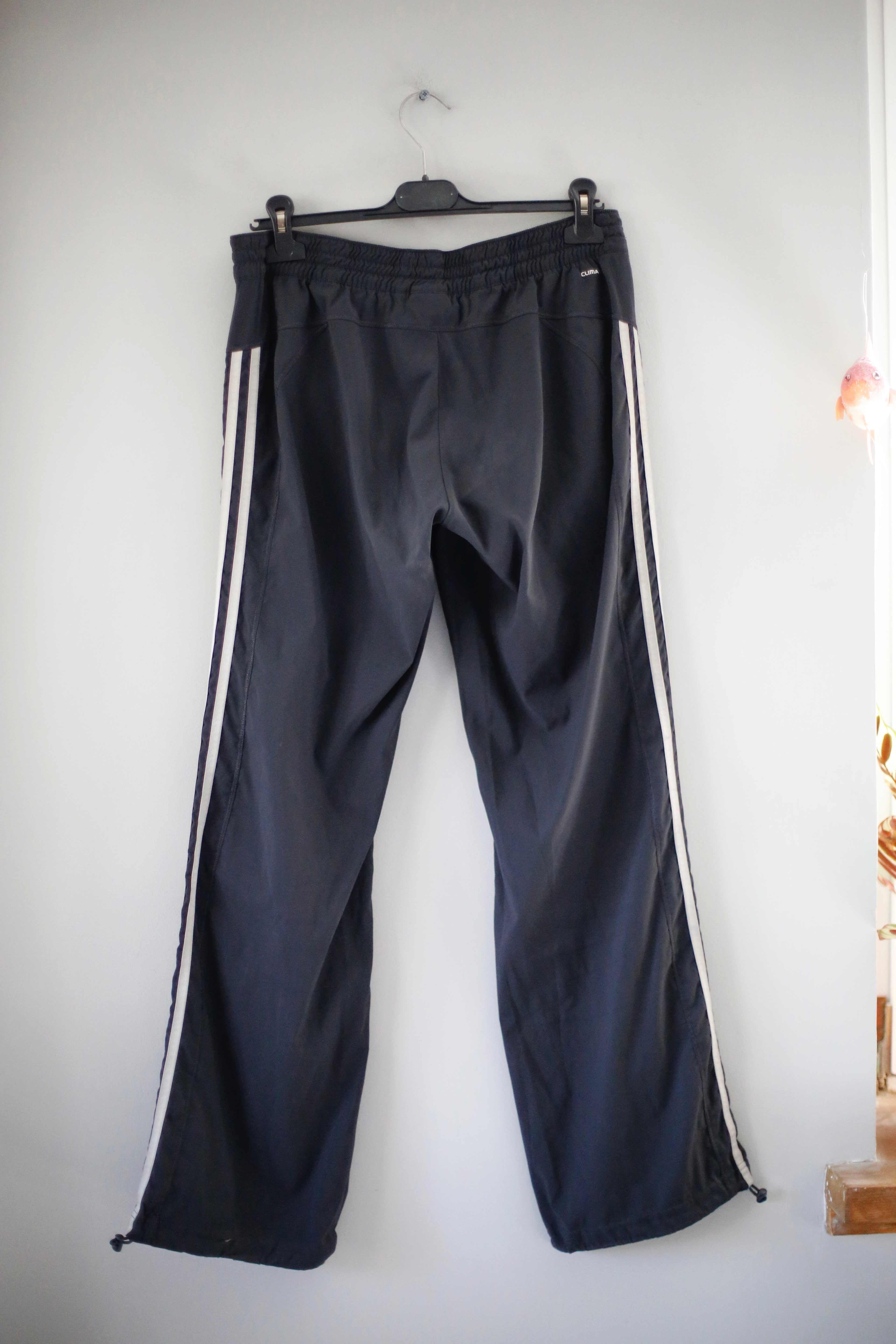 Adidas Hose Jogger Grau 40 L Trackpants basic 38 M Trainingshose