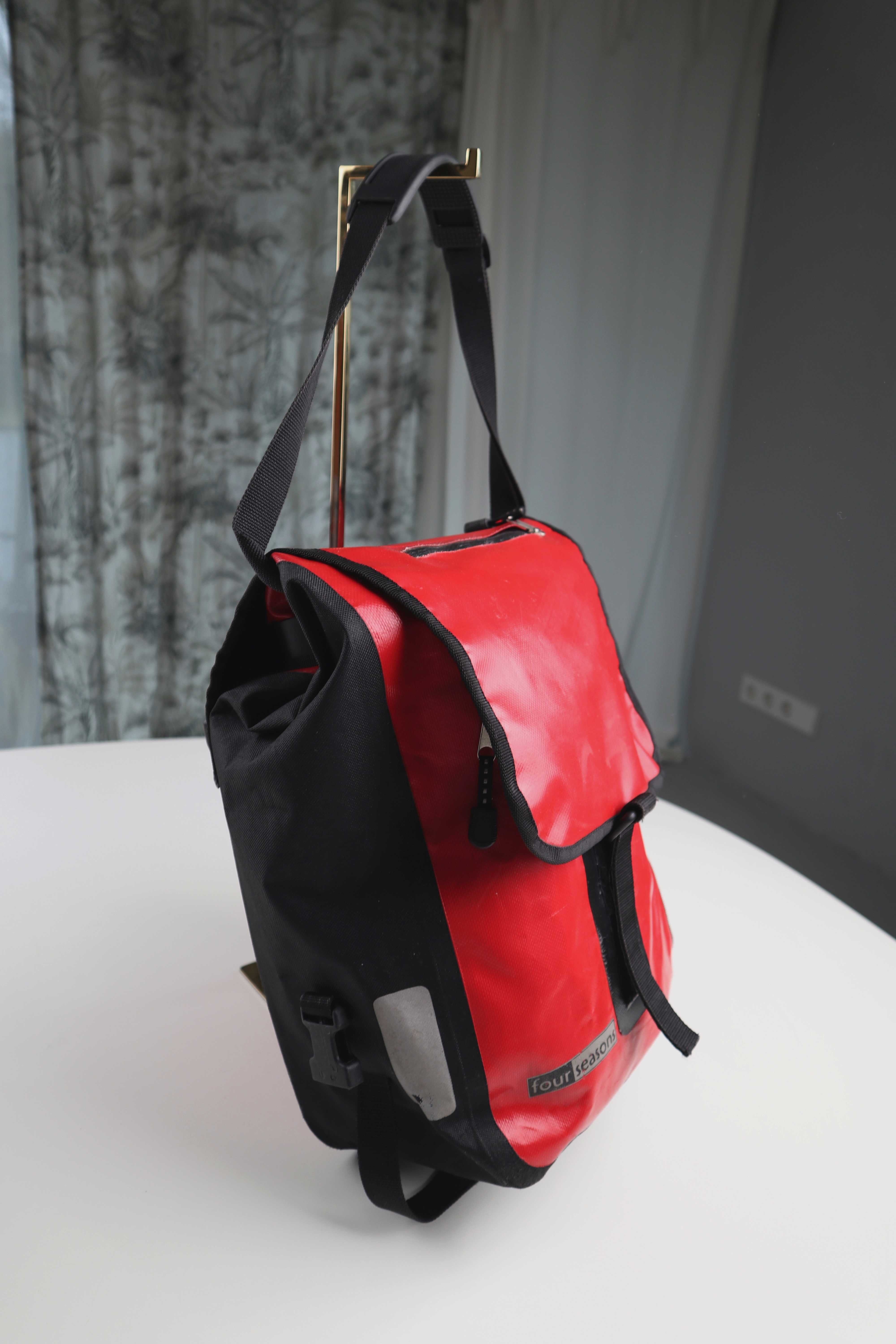 Four Season Satteltasche Fahrradtasche rot Radtasche Seitentasche Gepäcktasche