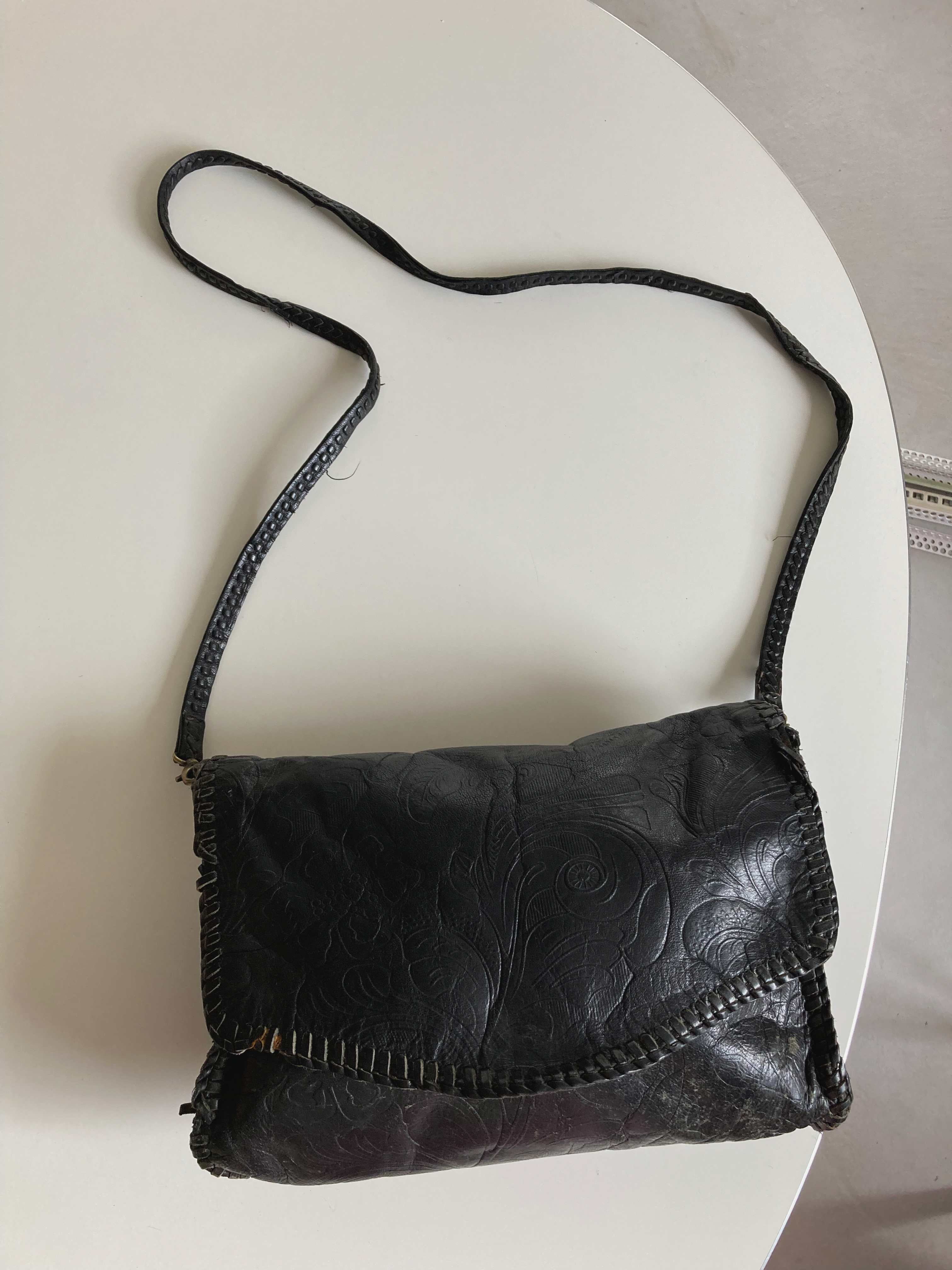 Zara Umhängetasche schwarz Ledertasche Leder Clutch Hippie Bohemian