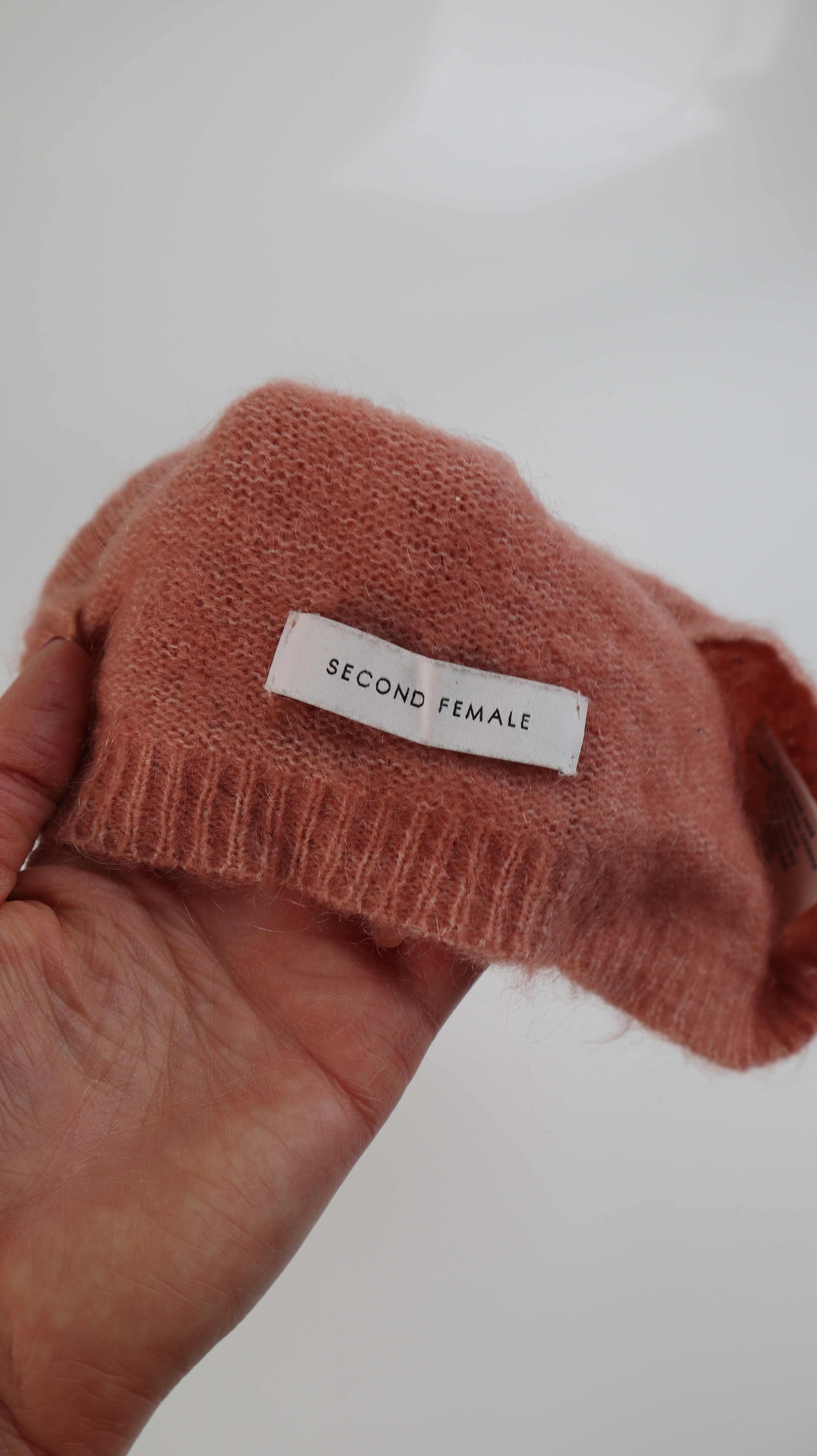 Second Female Beanie Mohair red Kappe Mütze Wollmütze