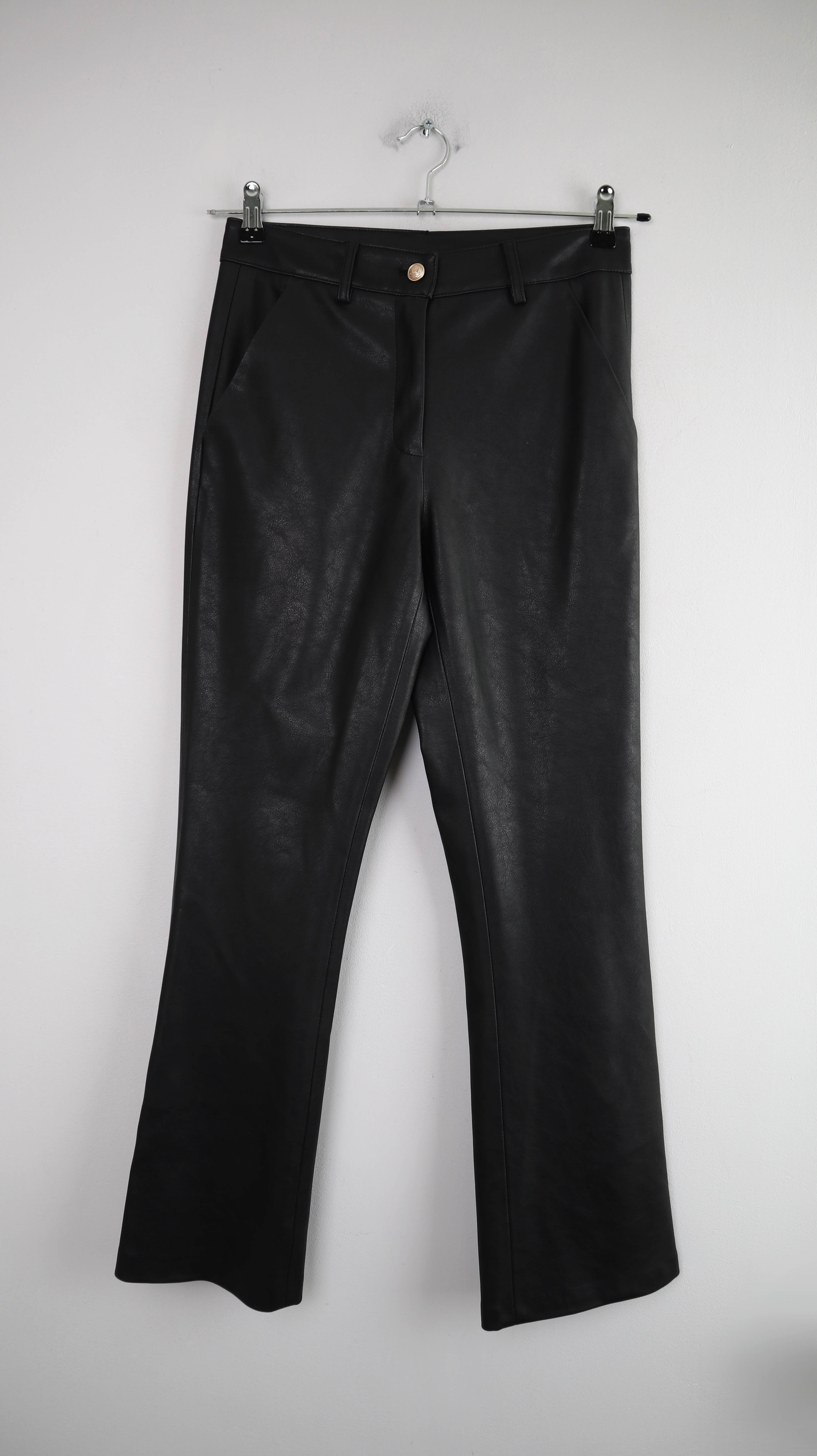 Lederhose schwarz flared 36 S basic einfarbig