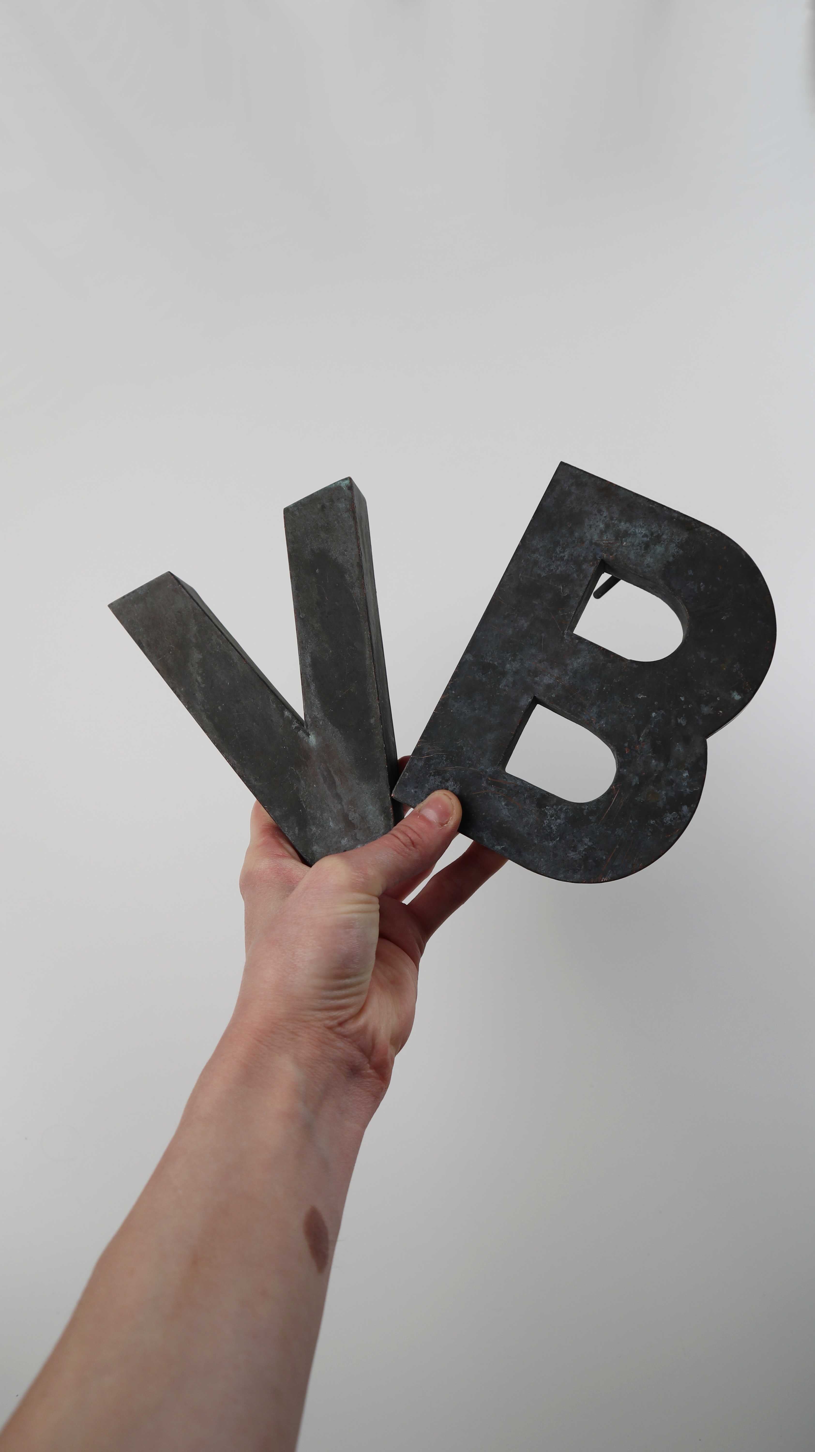 Metallbuchstaben Buchstaben Dekobuchstaben klein Grau