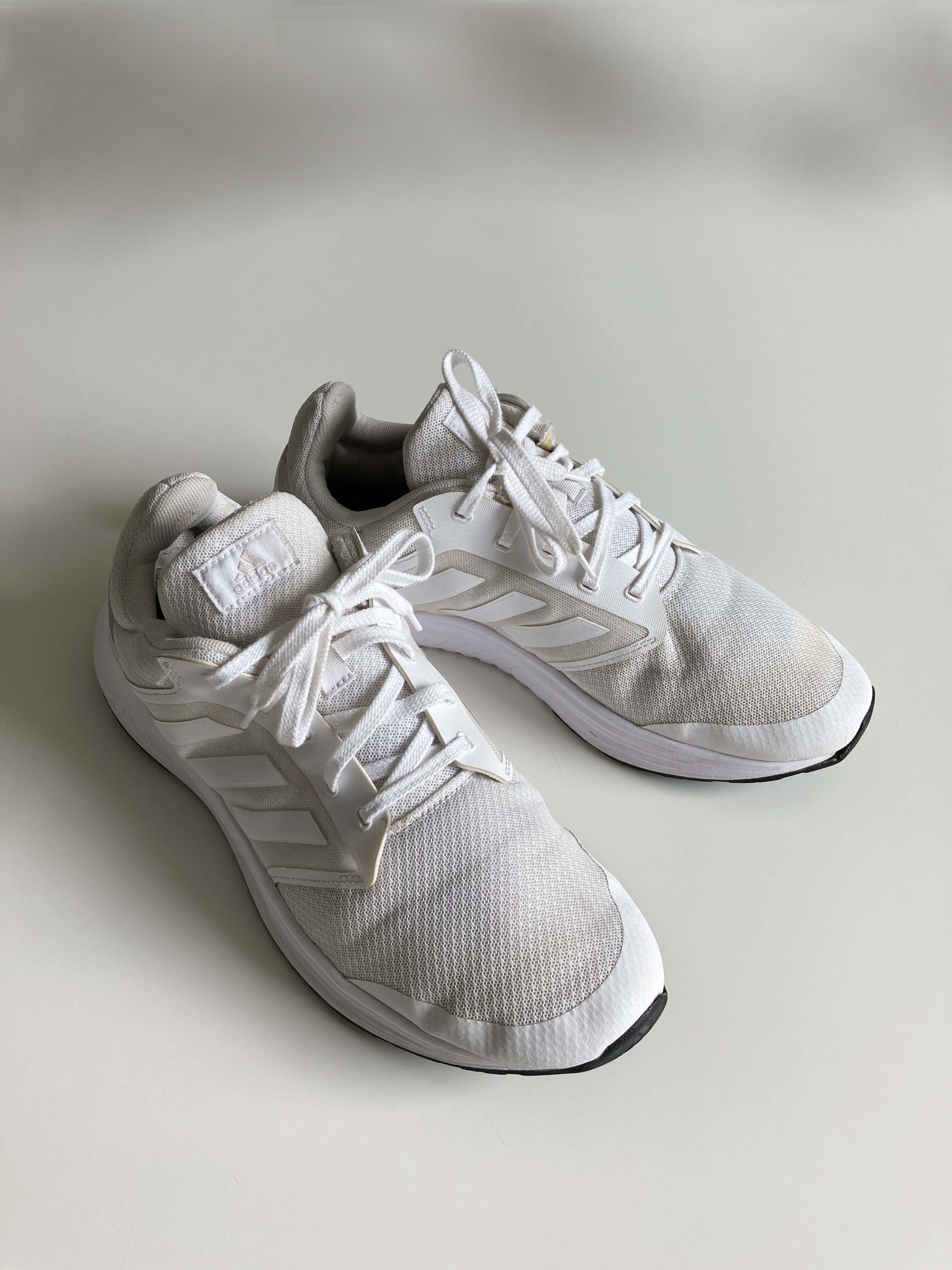 Adidas Sneaker weiß 44 2/3 Cloudfoam Turnschueh basic einfarbig all white weiss