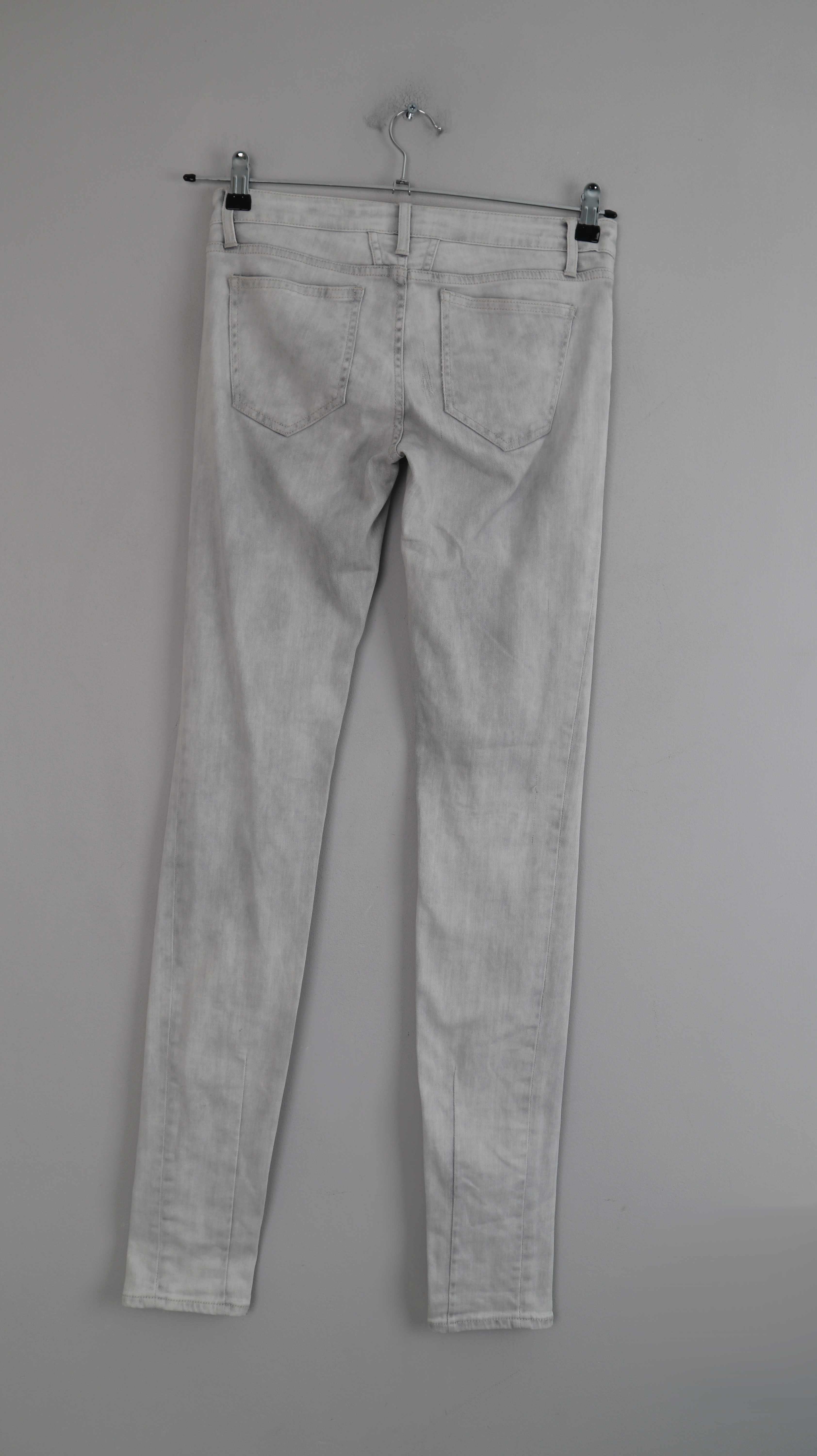 Closed Hose Jeans Grau Hellgrau Slim 27 36 S Röhrenhose