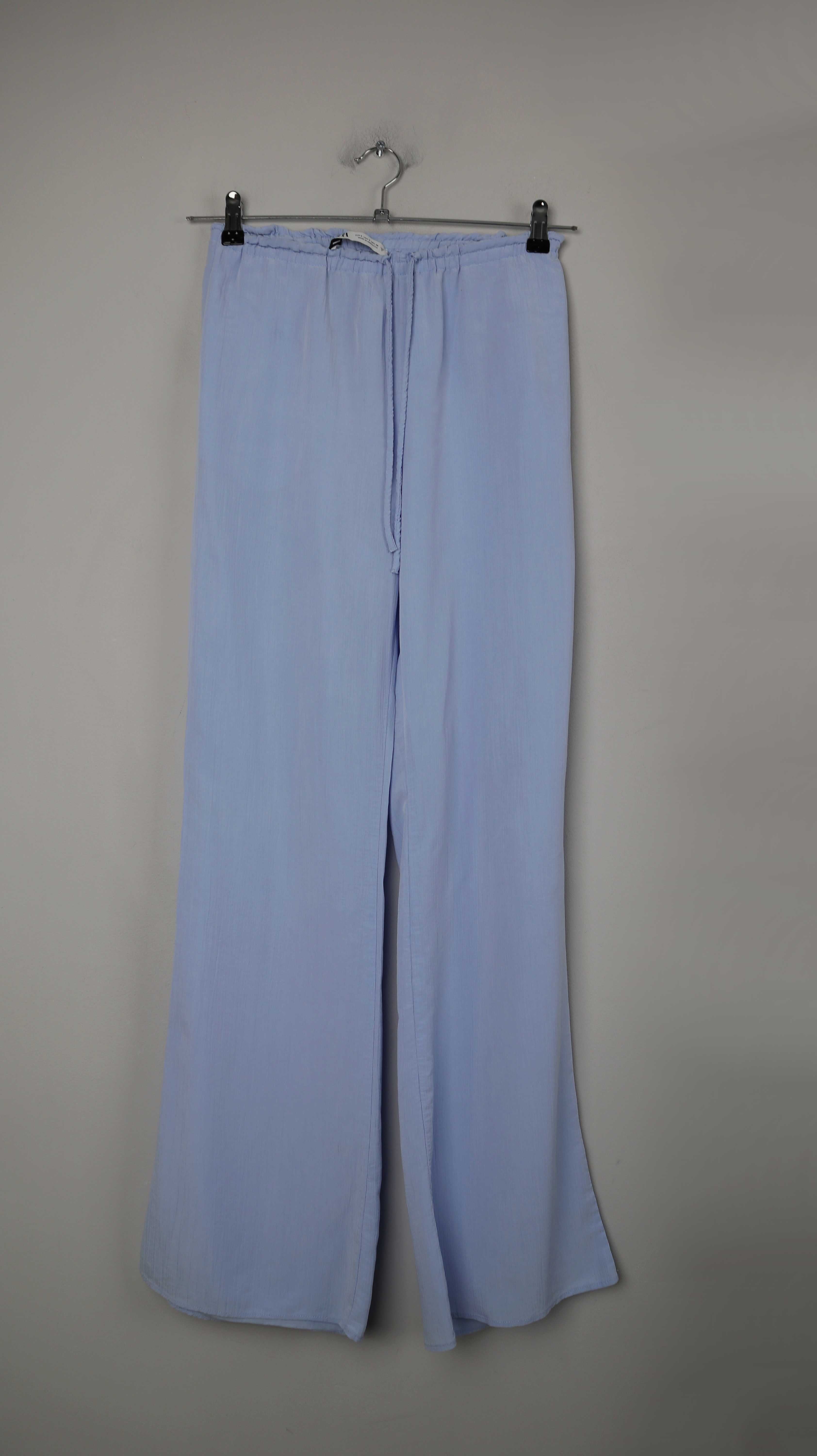 Zara Hose Blau Stoffhose Sommerhose 36 S flared Hellblau Stoff