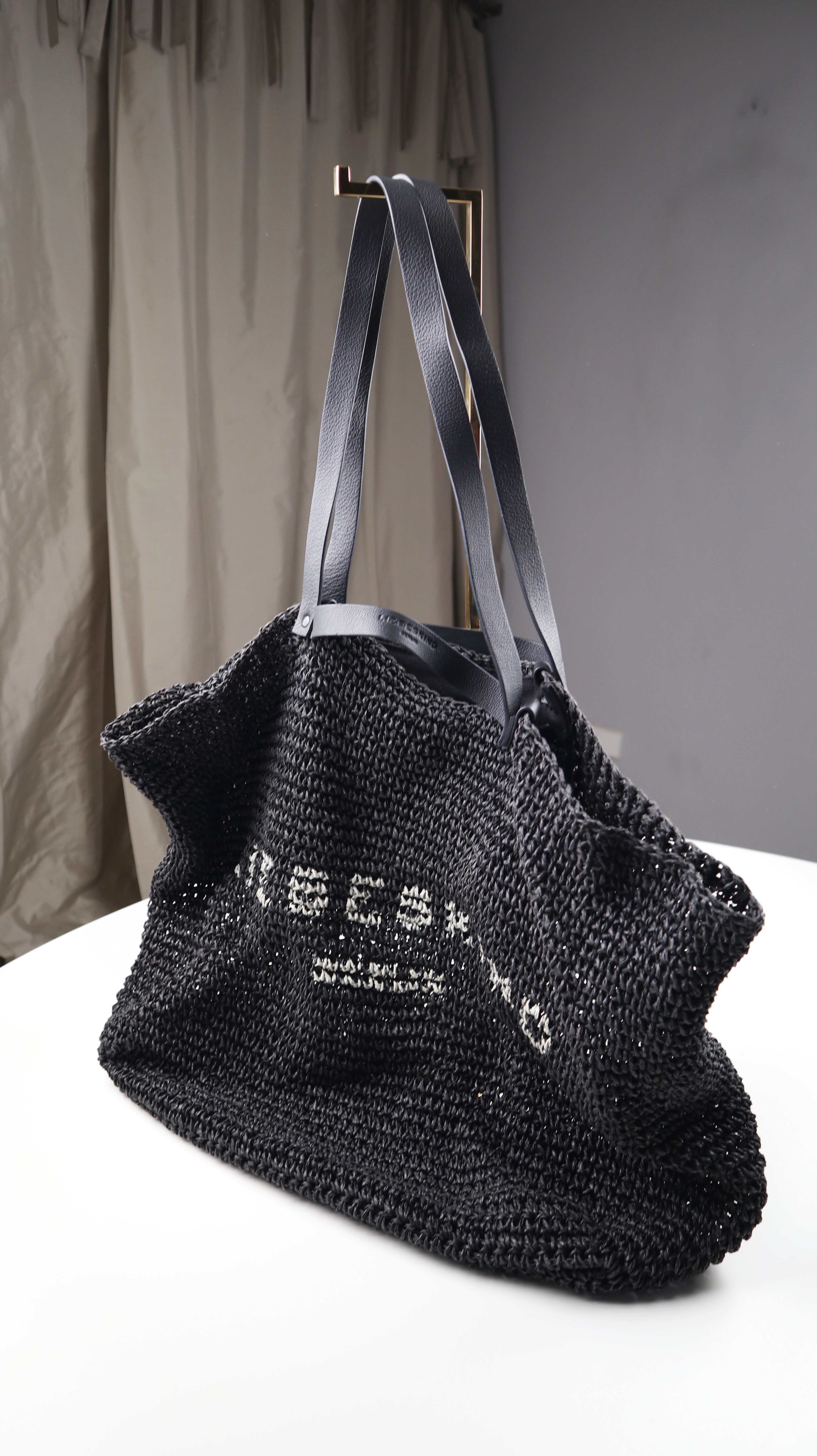 Liebeskind Berlin Aurora Raffia schwarz Korbtasche Strandtasche geflochten