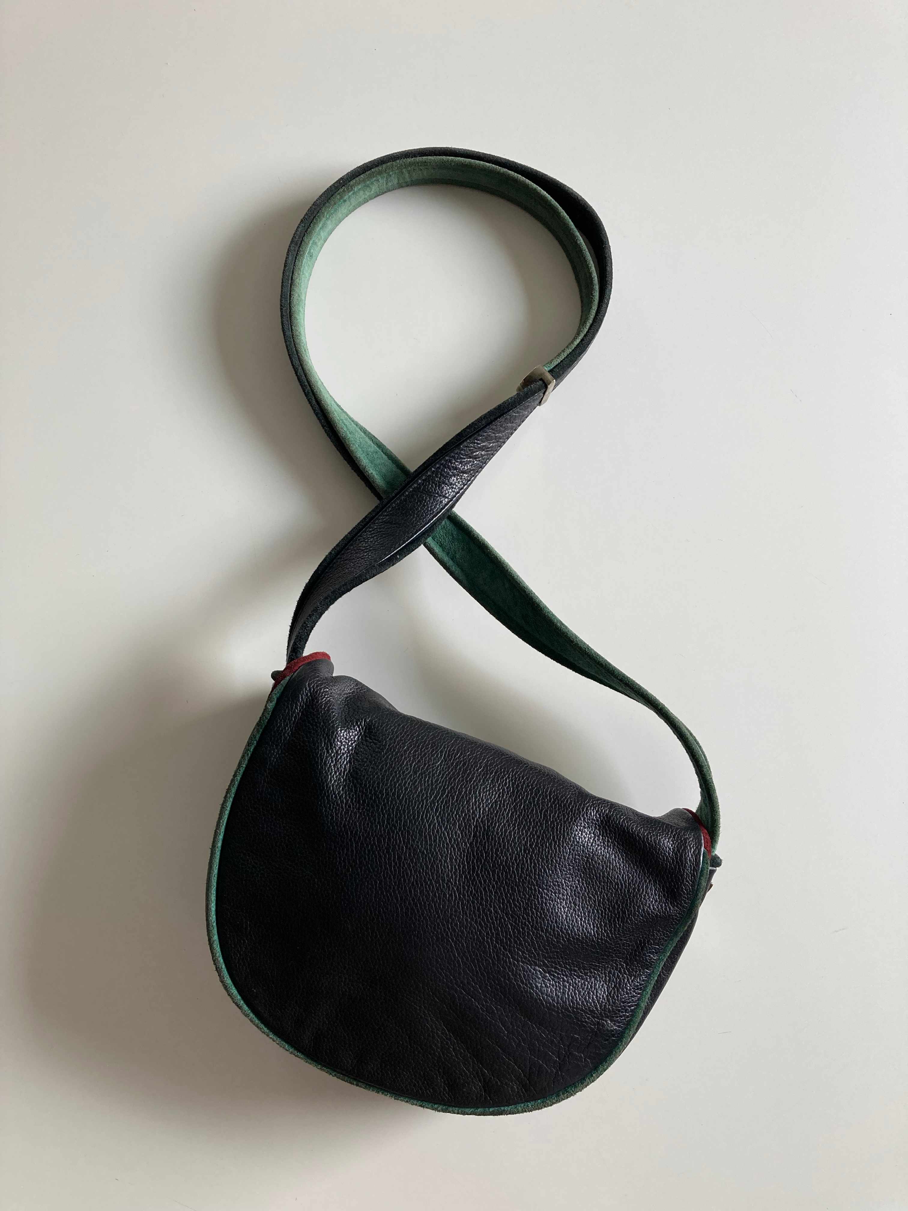 Leder.Design Hamburg Tasche Umhängetasche Schwarz Grün RONDO ÜT 2