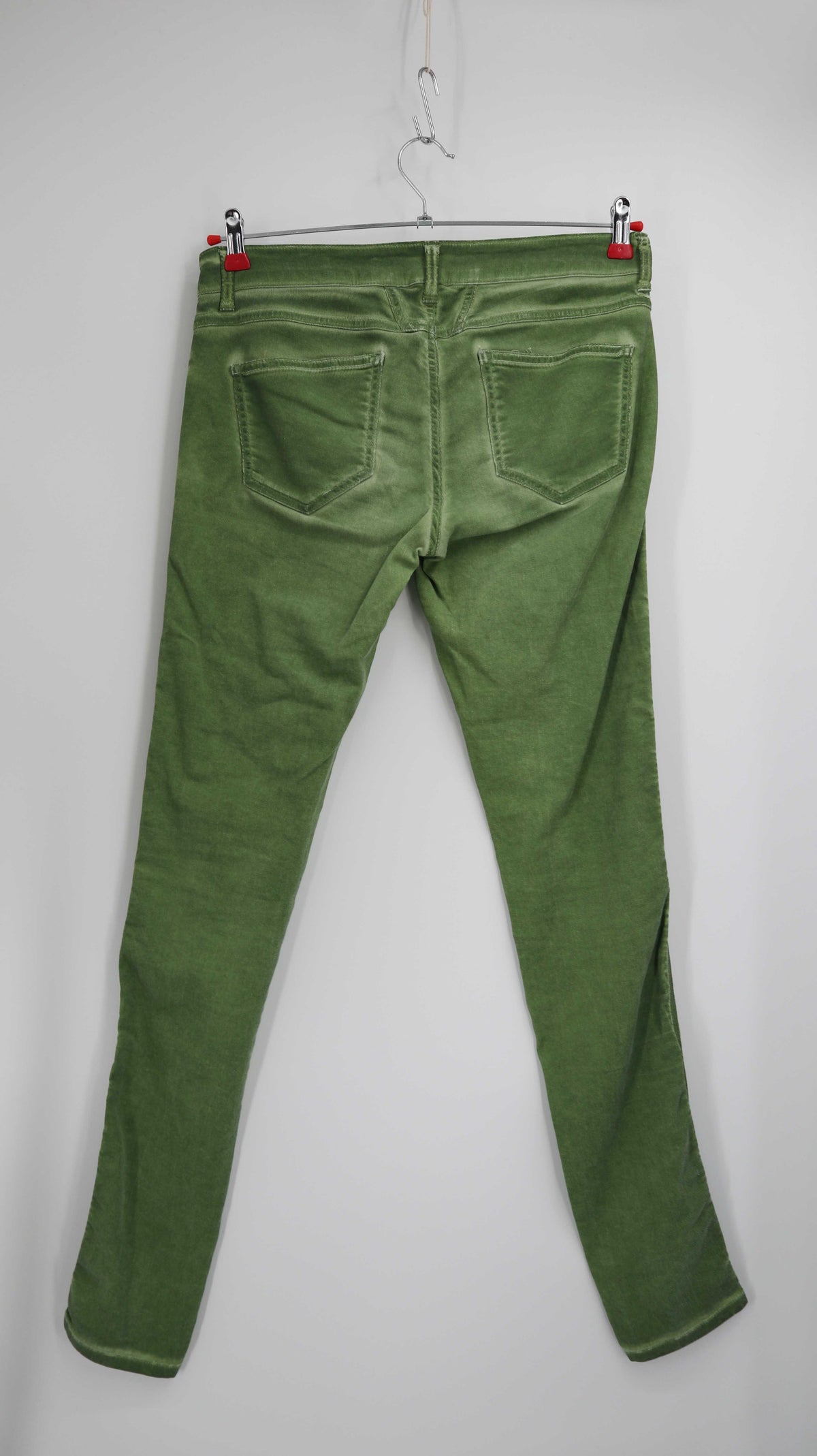 Closed Hose Grün Stoffhose skinny 30 40 L Röhrenhose