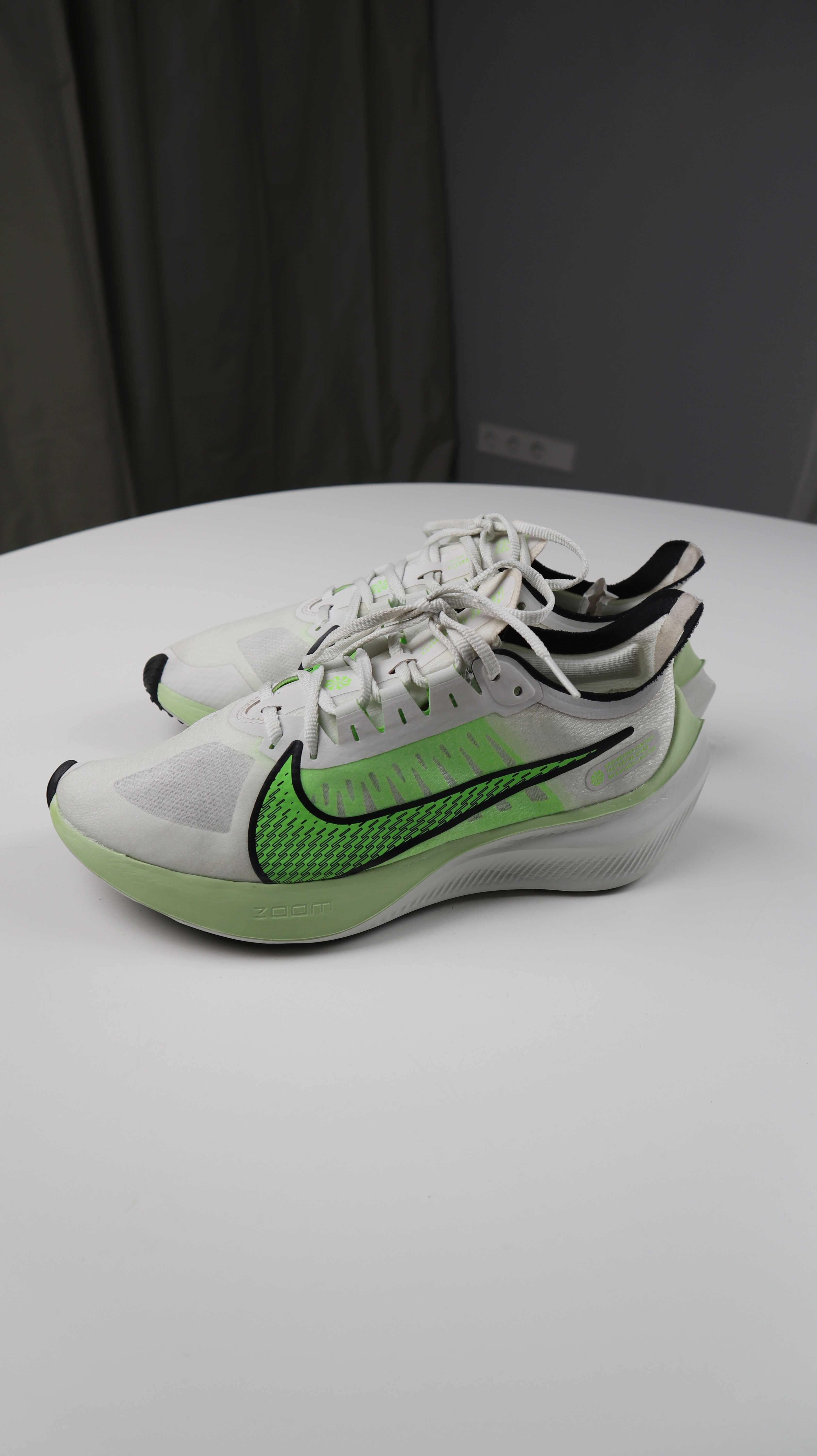 Nike Zoom Gravity Sneaker Turnschuhe Weiß Grün 40 BQ3203 100 Laufschuhe