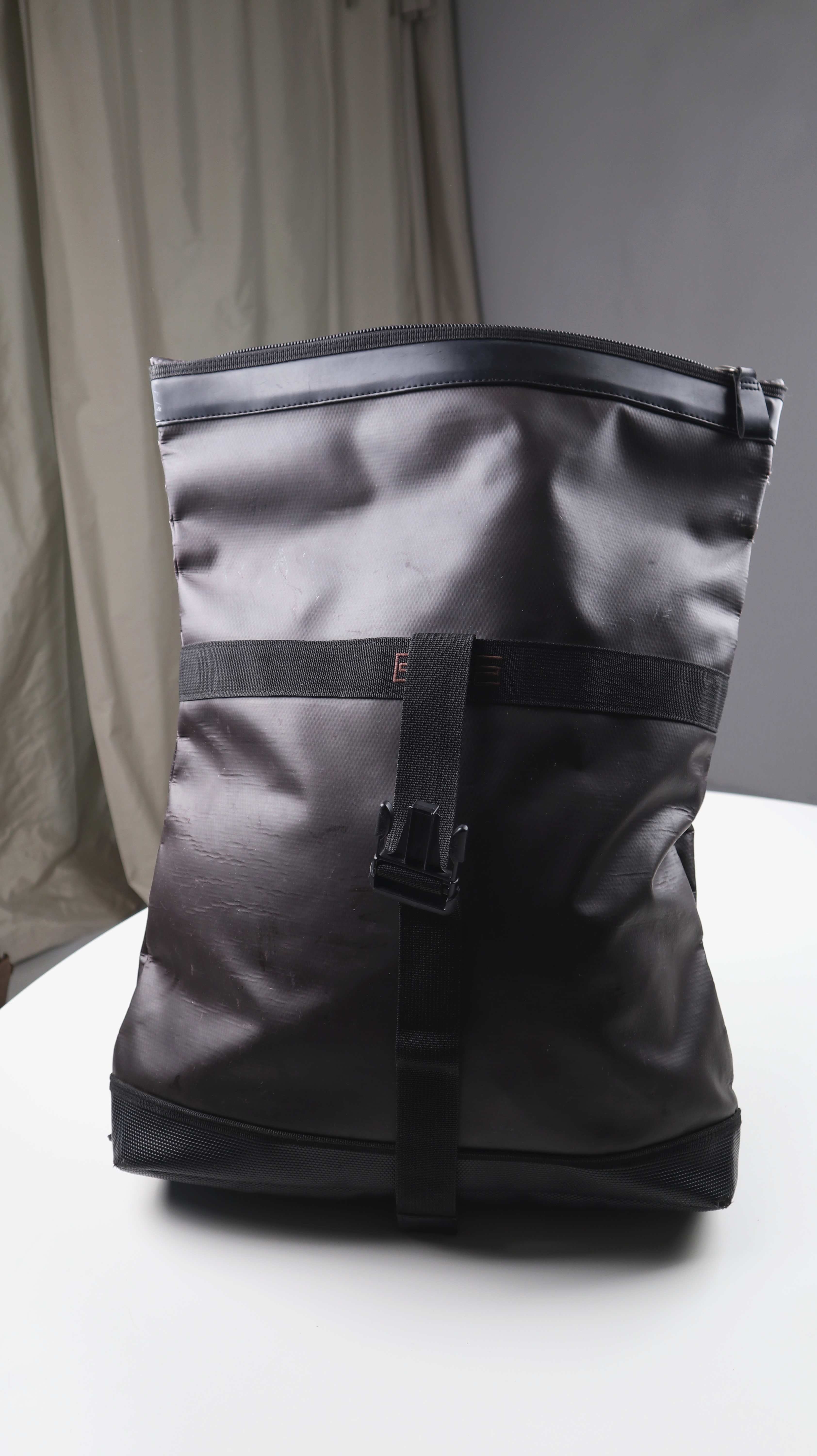 Bree Rucksack Braun Kuriertasche Kurierrucksack Planenrucksack Dunkelbraun