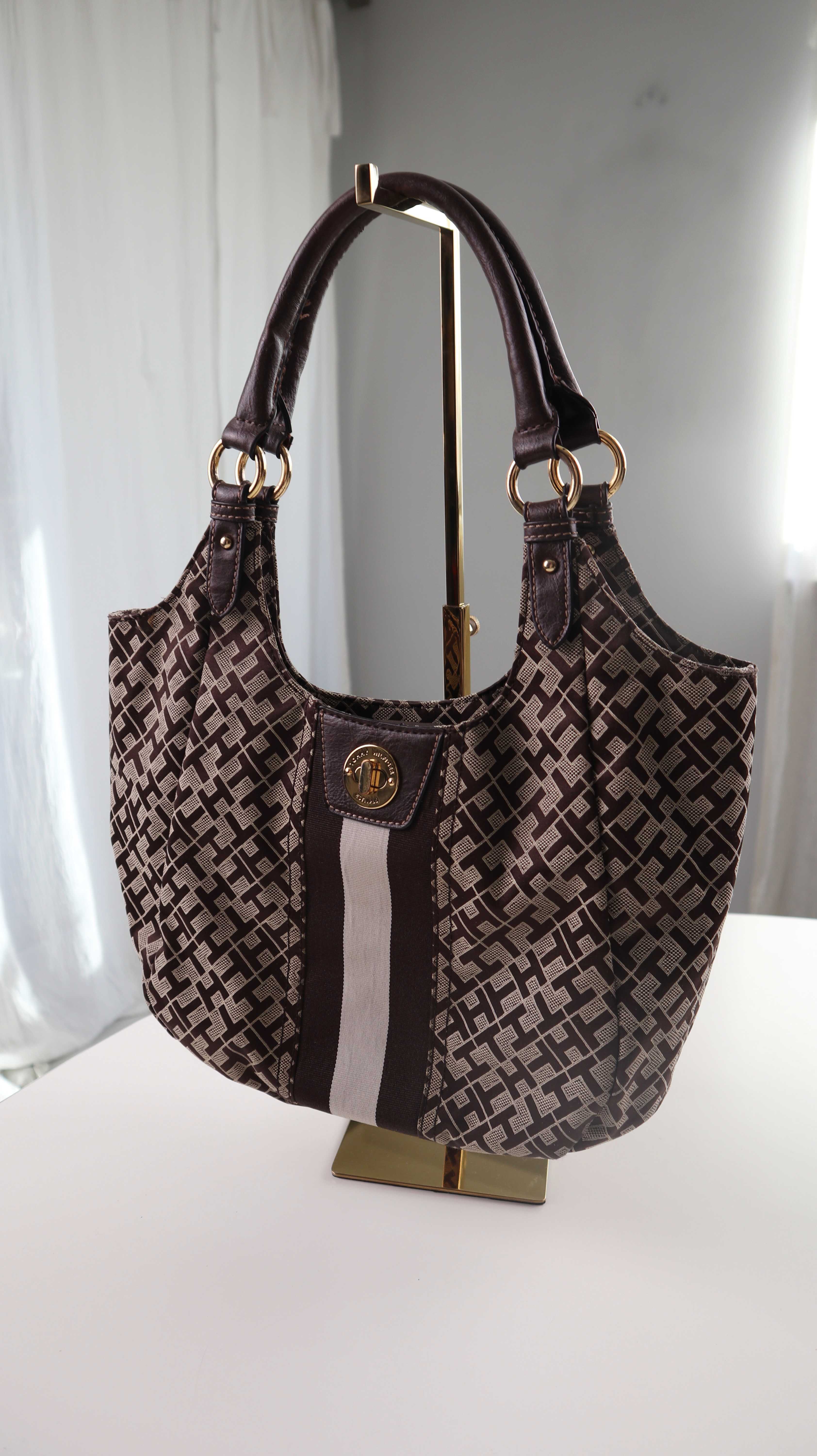 Tommy Hilfiger Tasche Handtasche Schultertasche braun basic Midi