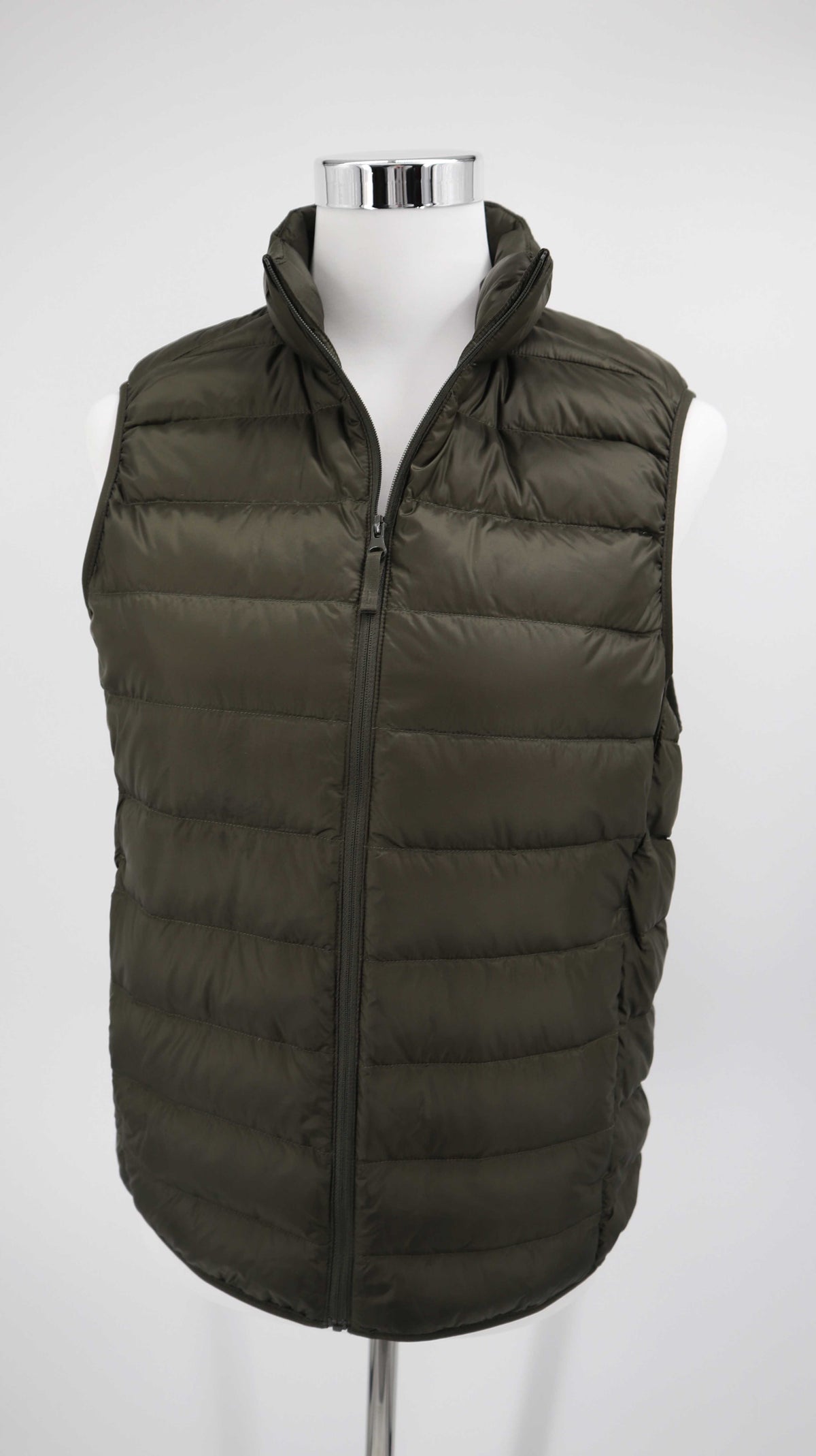Uniqlo Weste Grün S Khaki Ultra Light Down Pufferweste 36