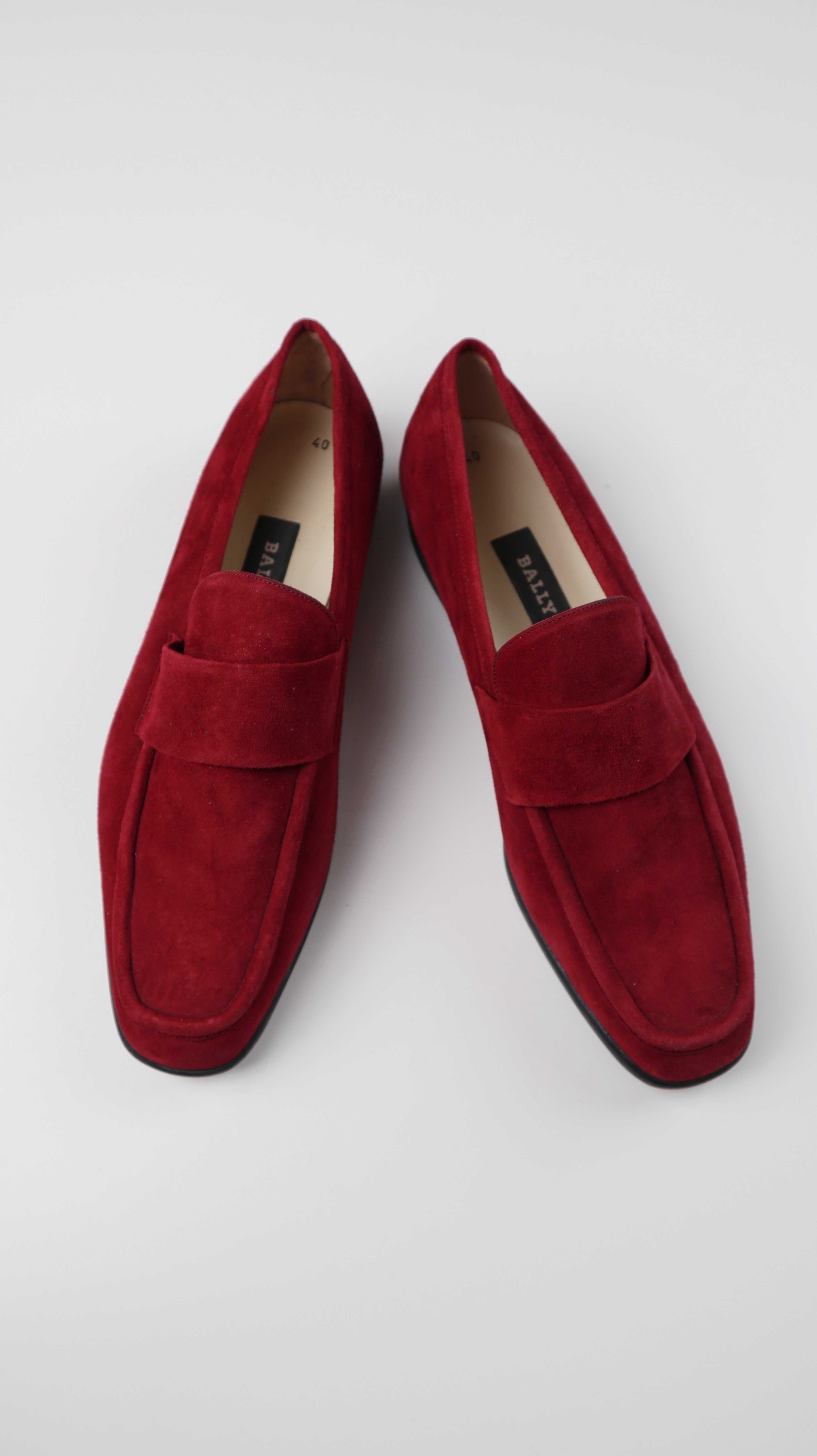 Bally Slipper Mokassins neu rot Wildleder 40 Made in Italy Plume Loafer Weinrot dunkelrot