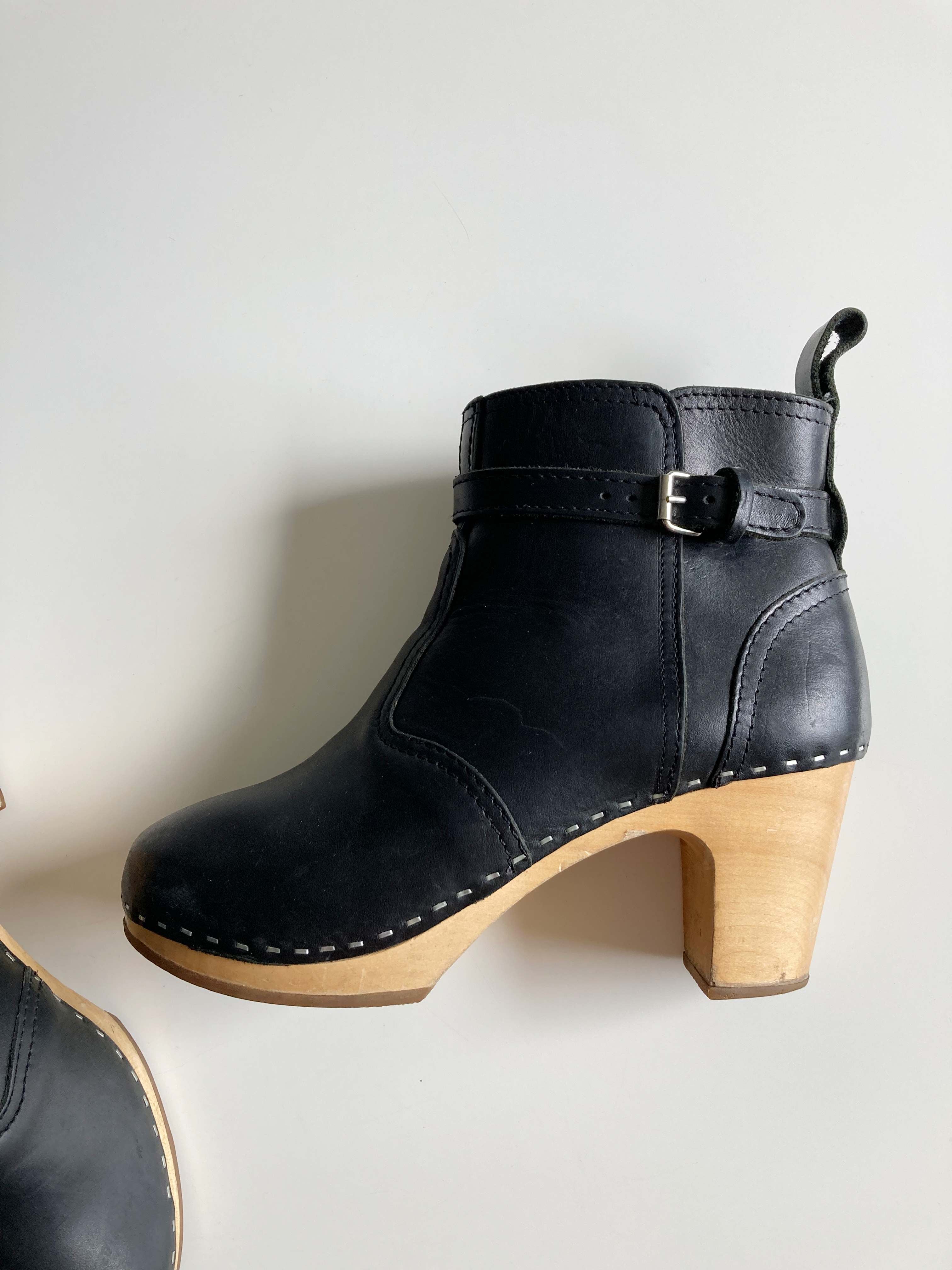 Swedish Hasbeens Clogs H&M Stiefeletten 39 schwarz Holzabsatz