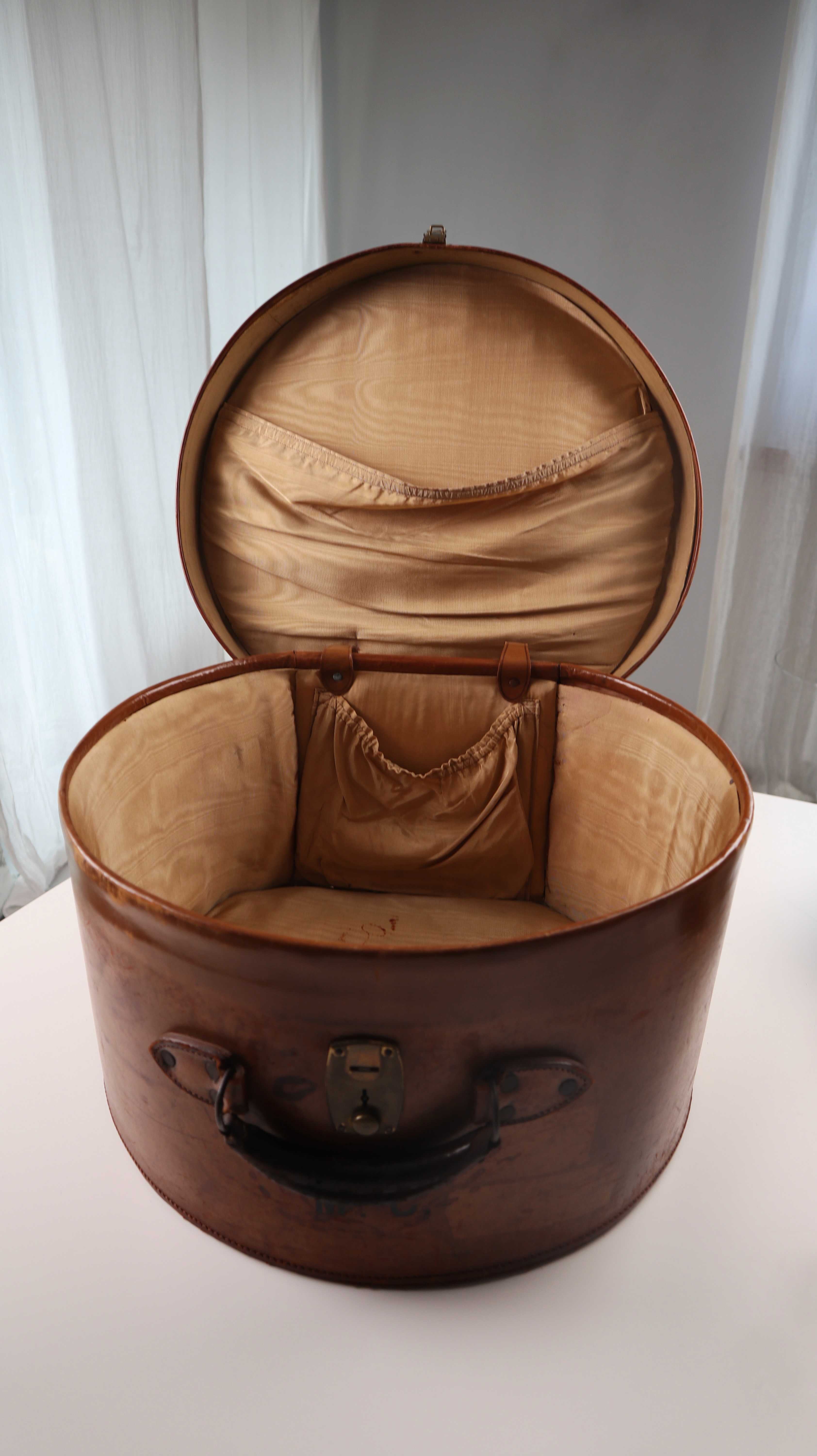 Alter Hutkoffer Hutschachtel braun Leder Lederschachtel Hutbox Vintage