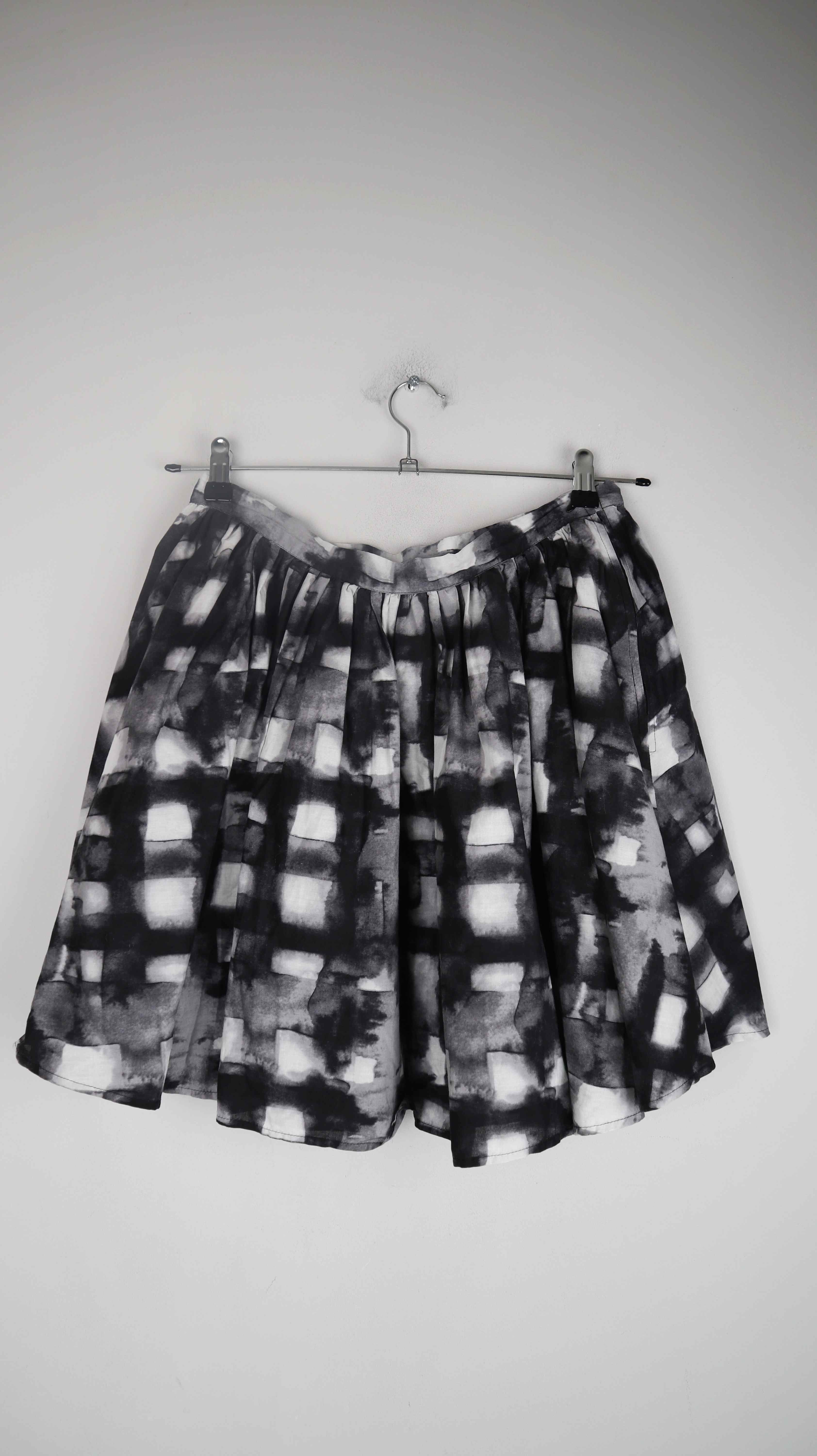 Monki Rock Tulpenrock grau 38 M Faltenrock