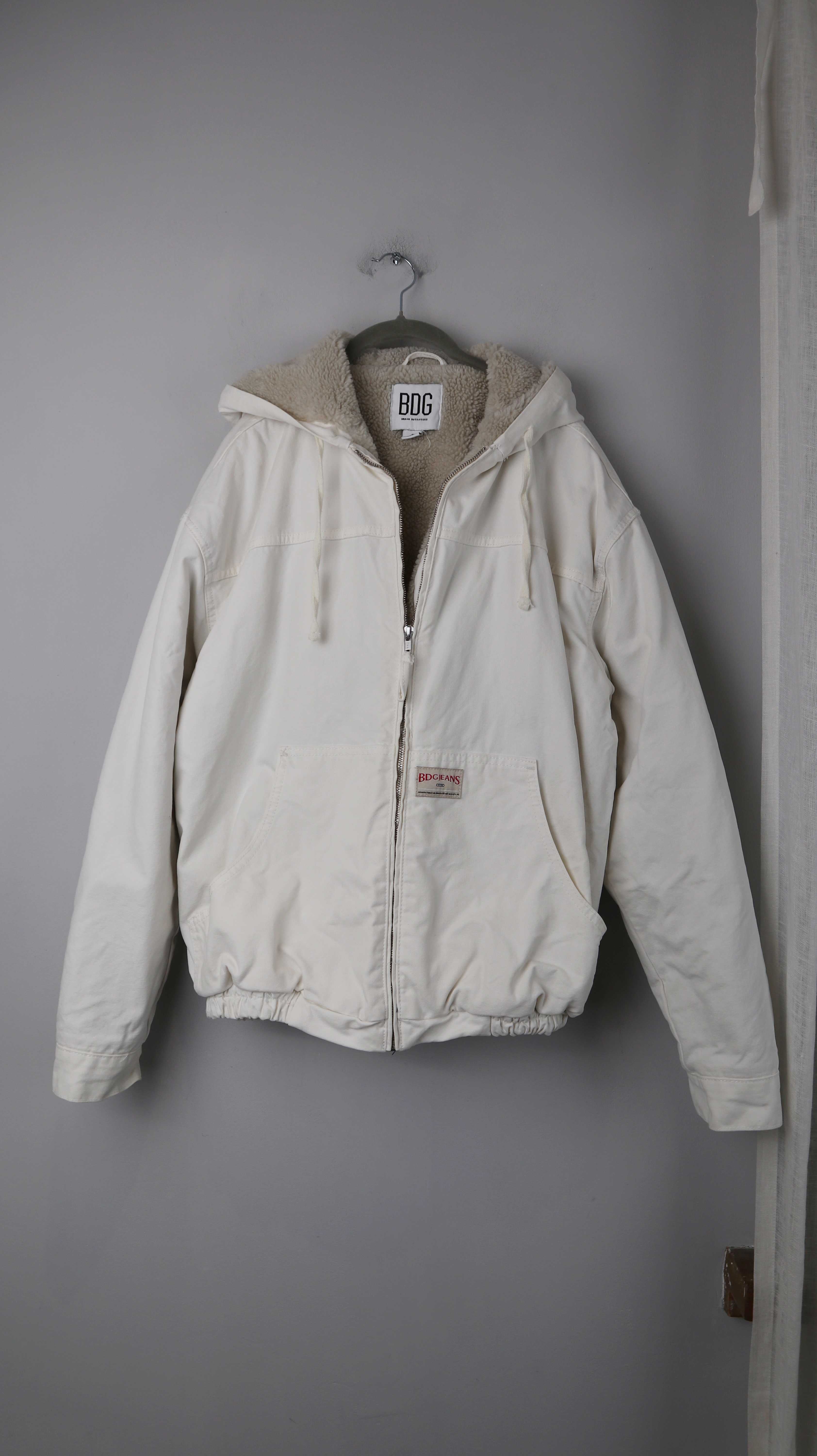 BDG Jacke Urban Outfitters weiß S gefüttert Kapuzenjacke Bomberjacke Skaterjacke