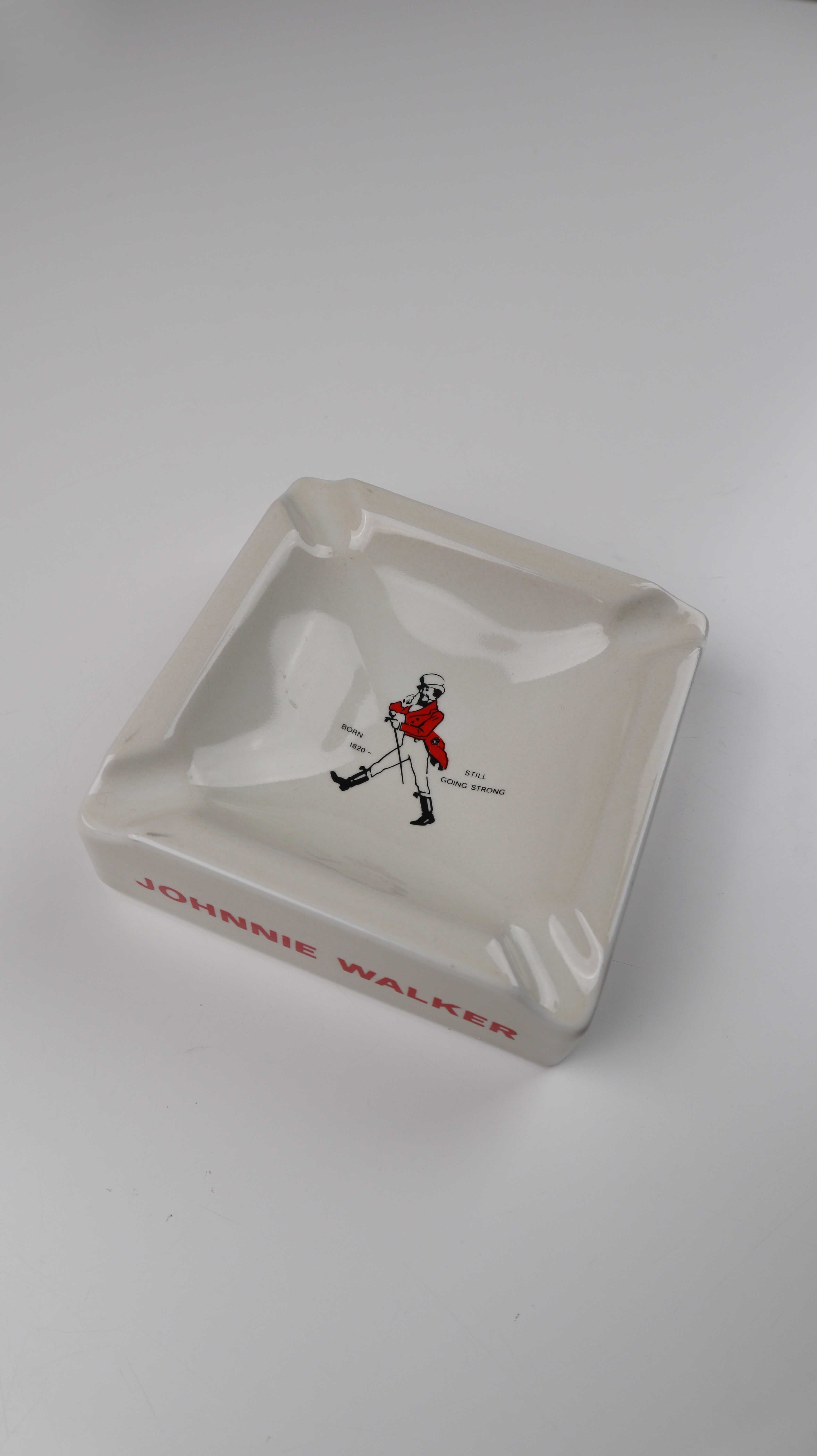 Vintage Aschenbecher Werbung Johnnie Walker Scotch Whisky Creme Beige eckig