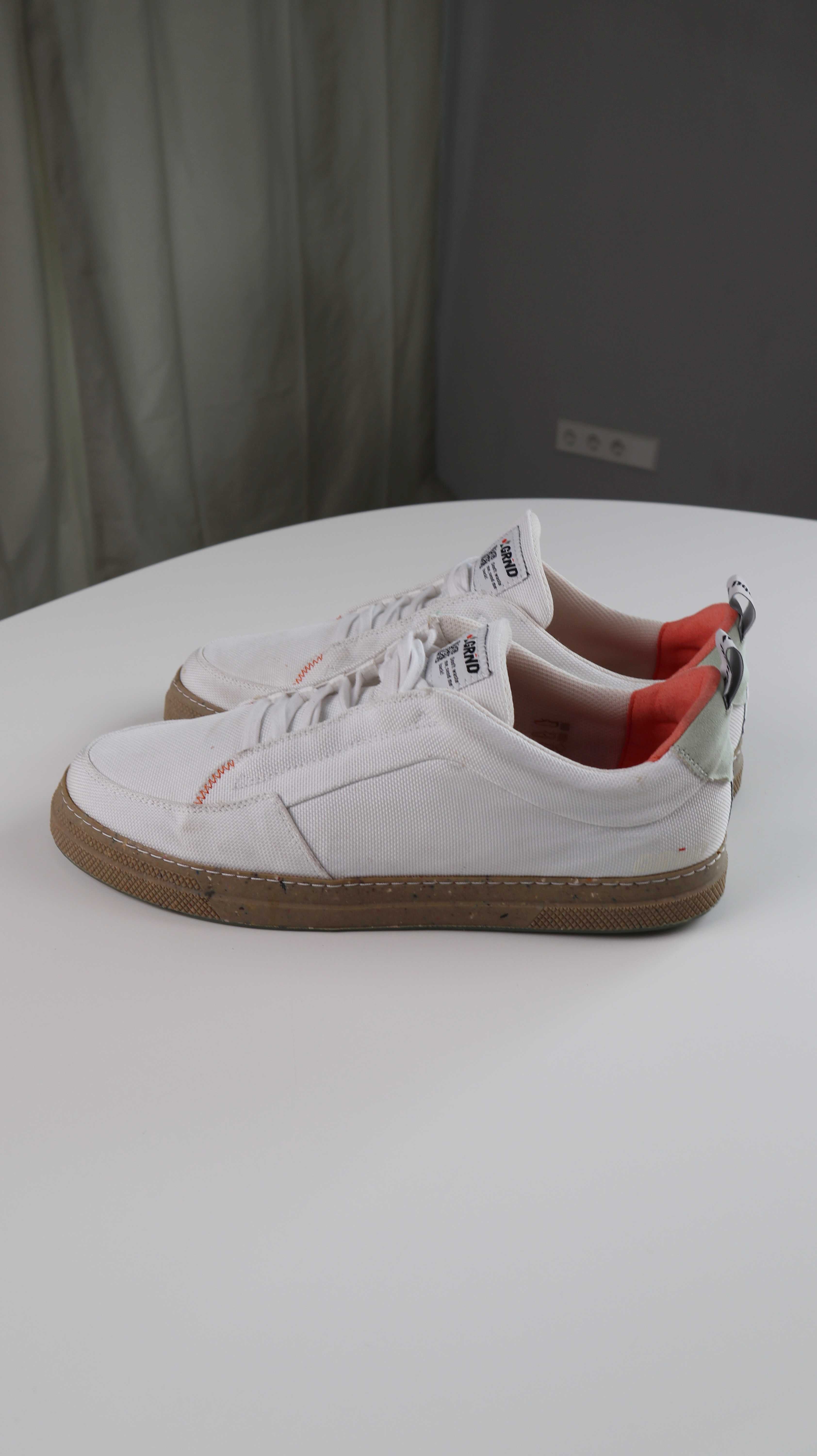 Grind Sneaker 45 Weiß Weiss Turnschuhe basic