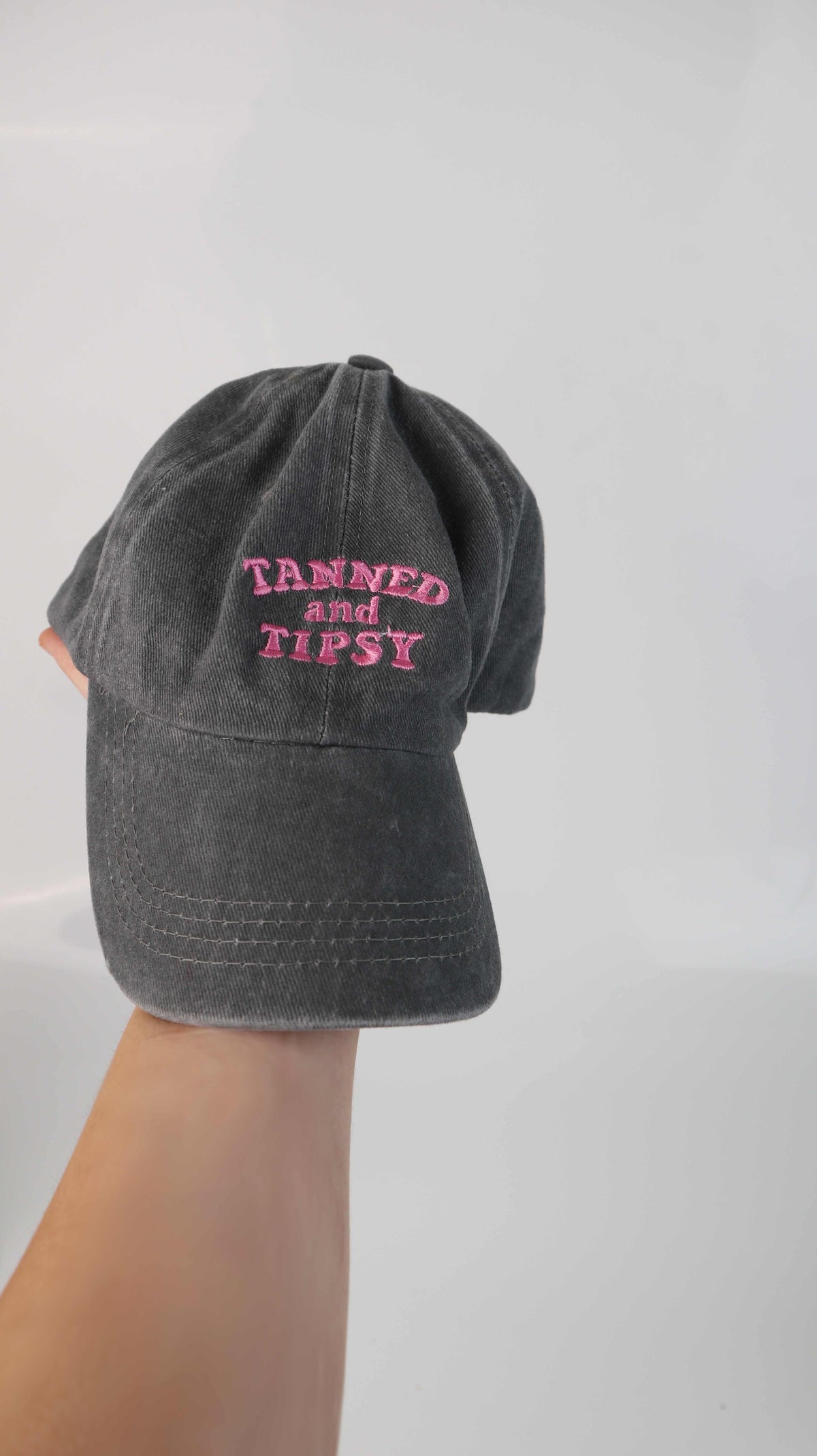 Tanned and Tipsy Cap Grau Schirmmütze Käppi washed