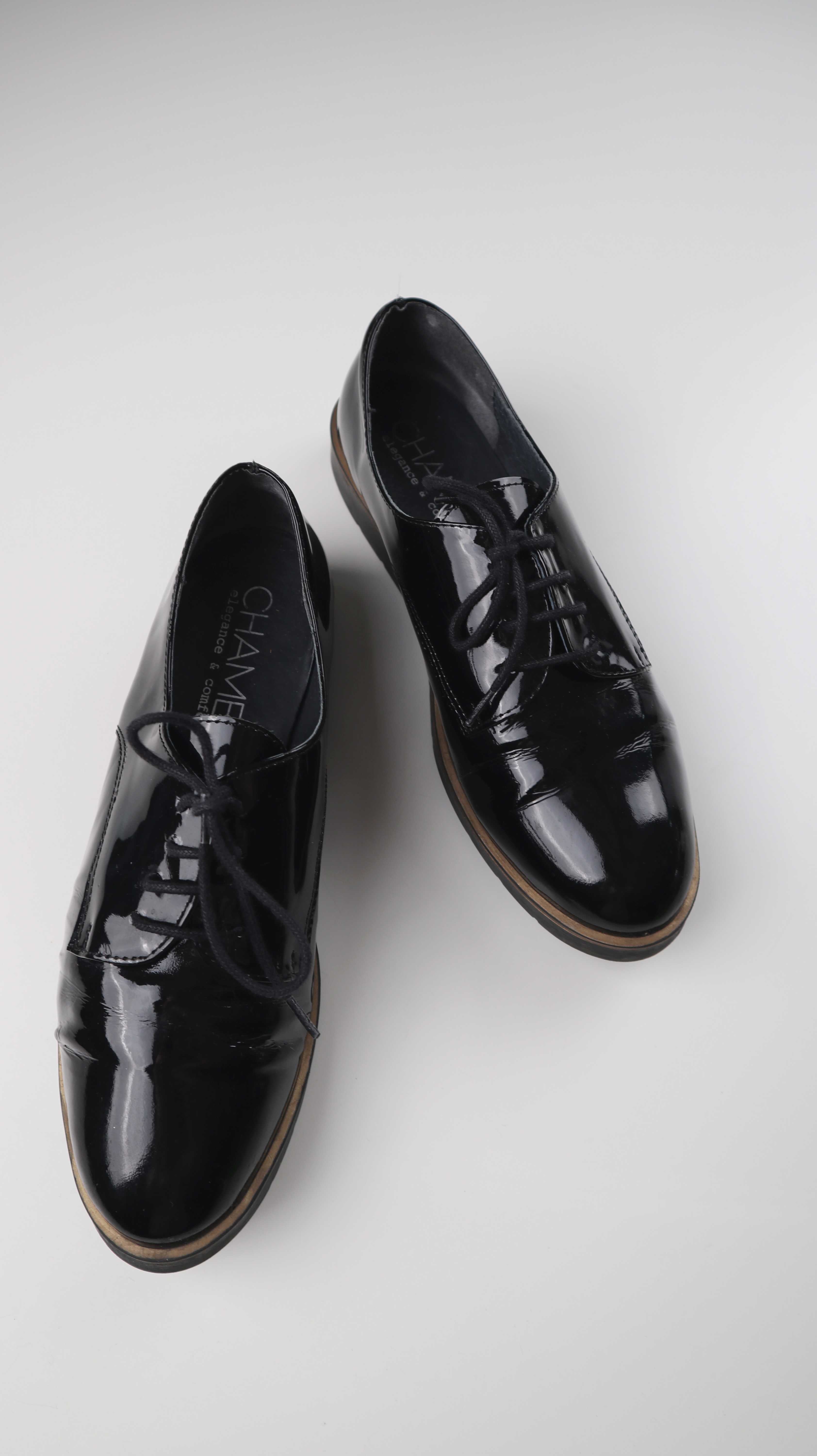 Chamby Schuhe schwarz 40 Loafer Budapester Lackleder Schnürer