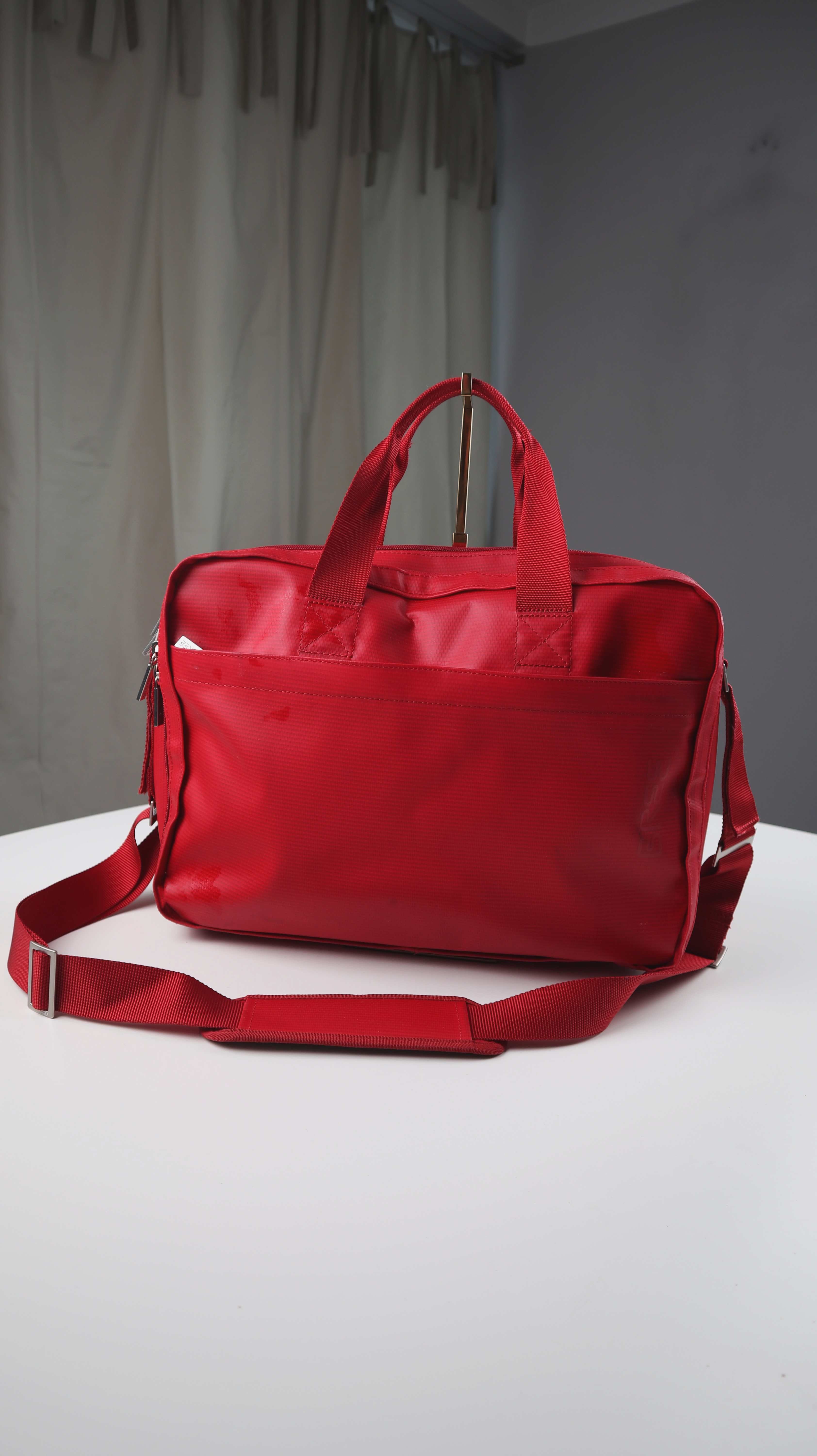 Bree Punch Schultertasche Umhängetasche rot Kuriertasche Planentasche