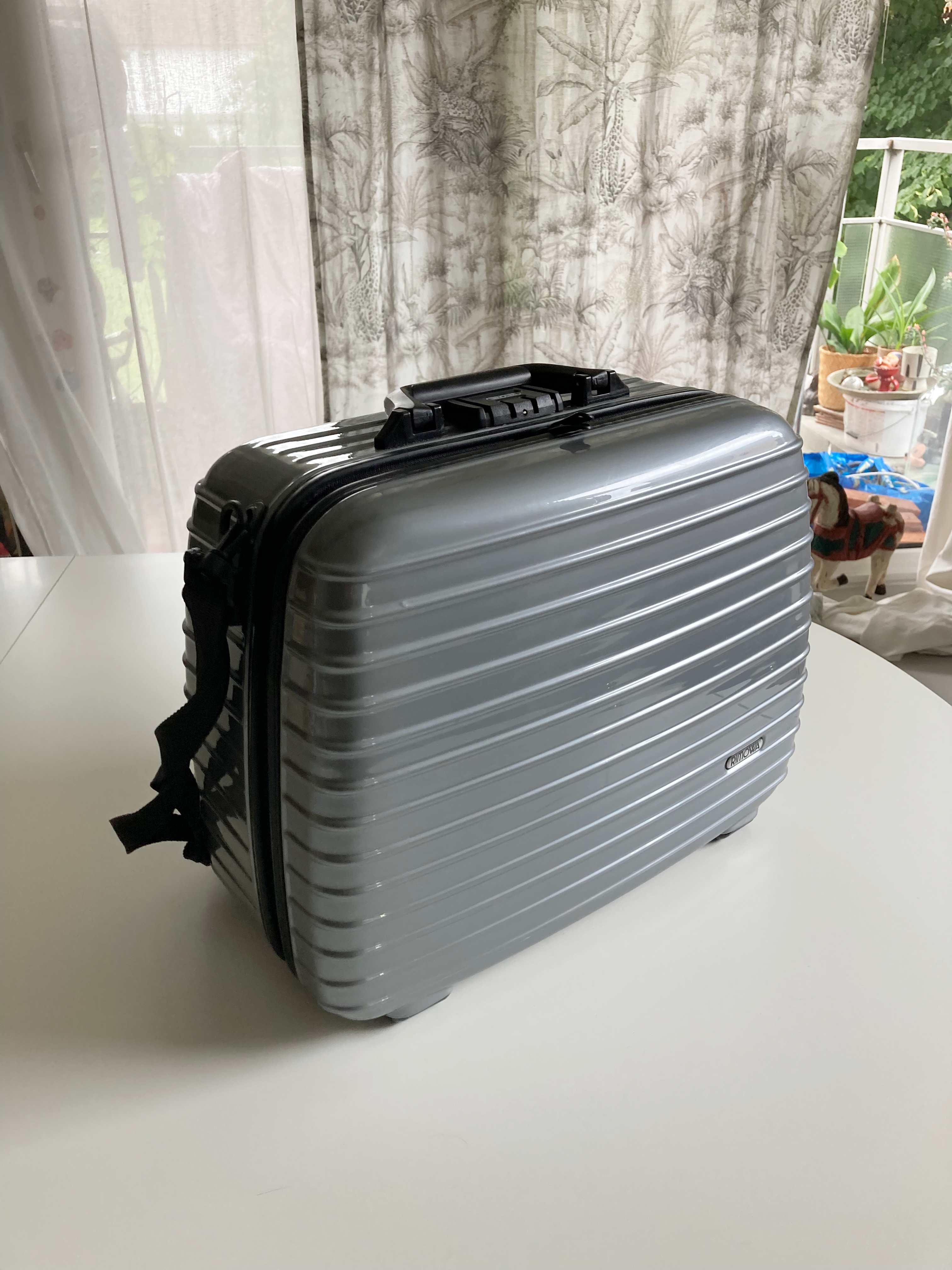 Rimowa Beautycase Koffer Reisekoffer klein Schminkkoffer Grau