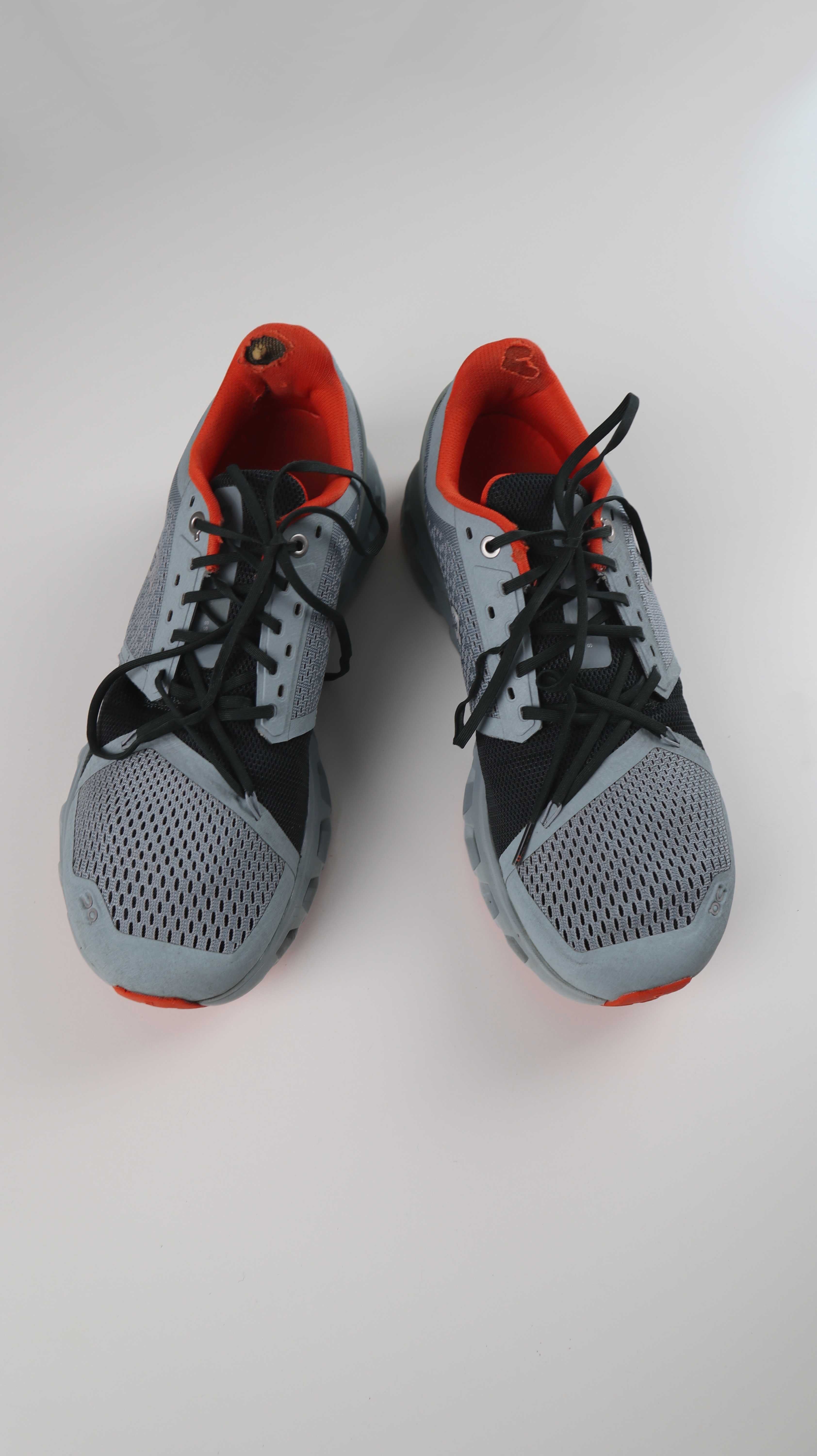 On Sneaker Blau türkis 43 rot Sportschuhe running Cloudstratus