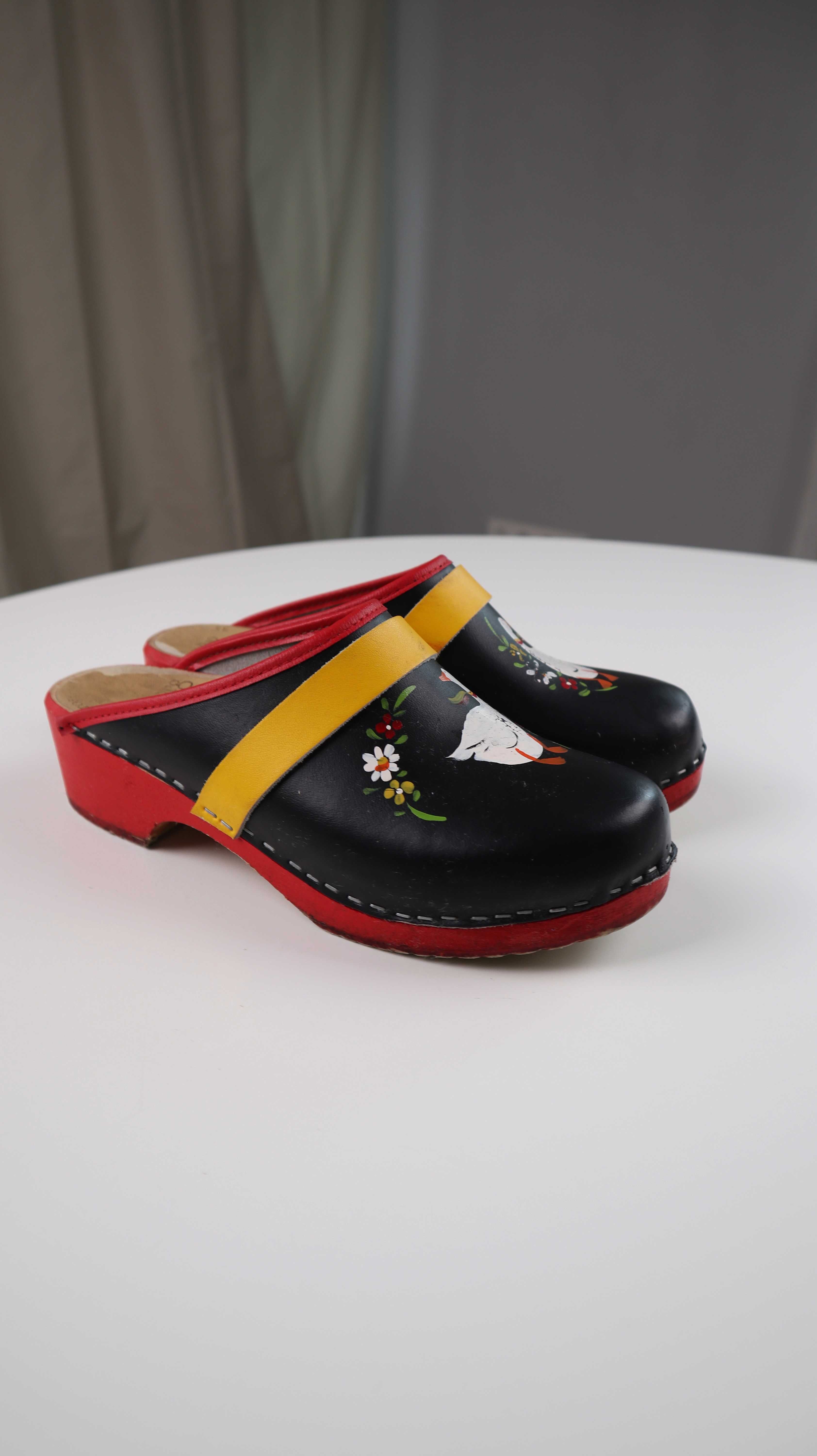 Lilla Torg Clogs Schwedenclogs 39 schwarz Gelb Loafer Holzclogs