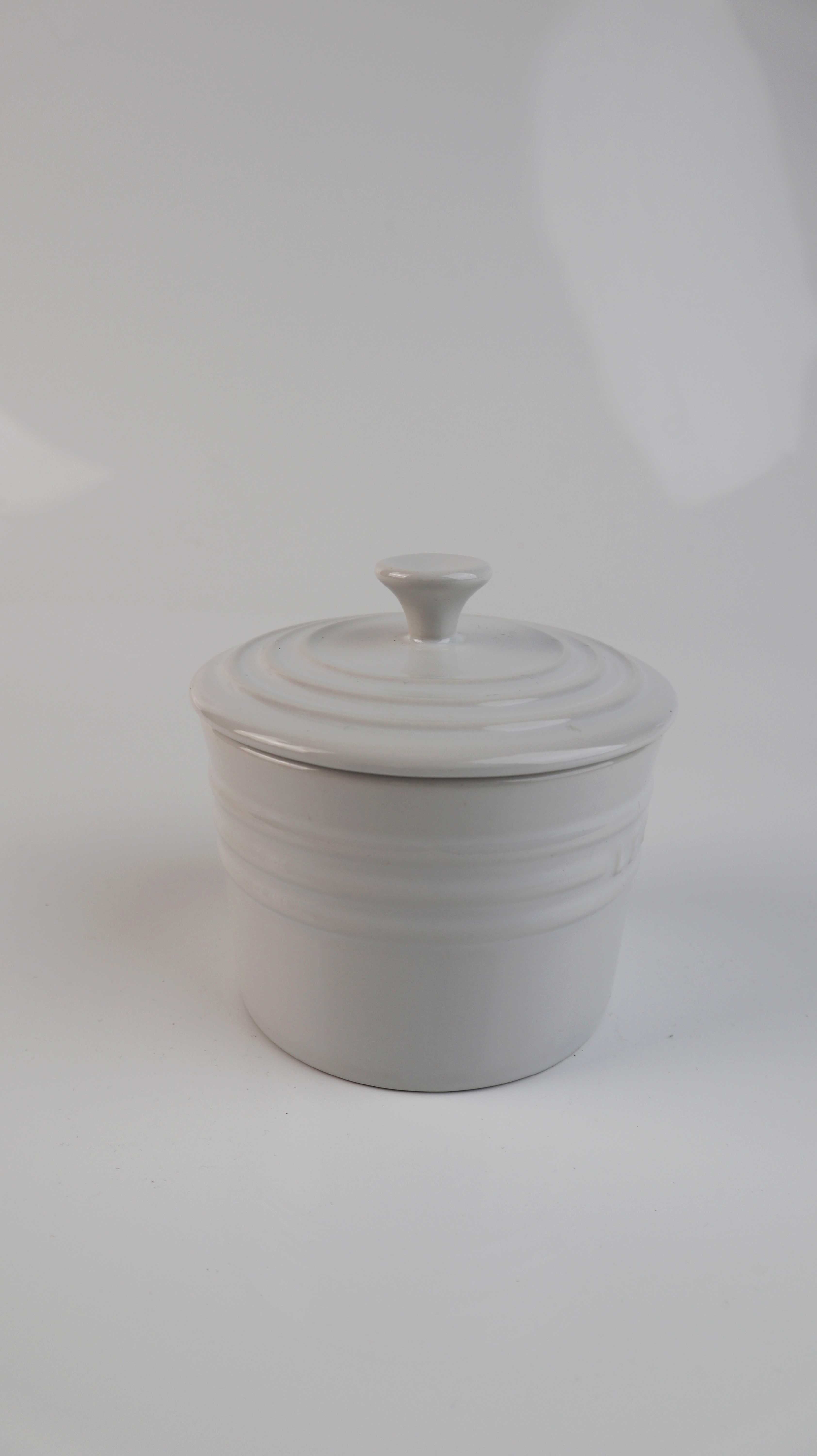 Le Creuset Porzellandose Salzdose weiß kleiner Topf