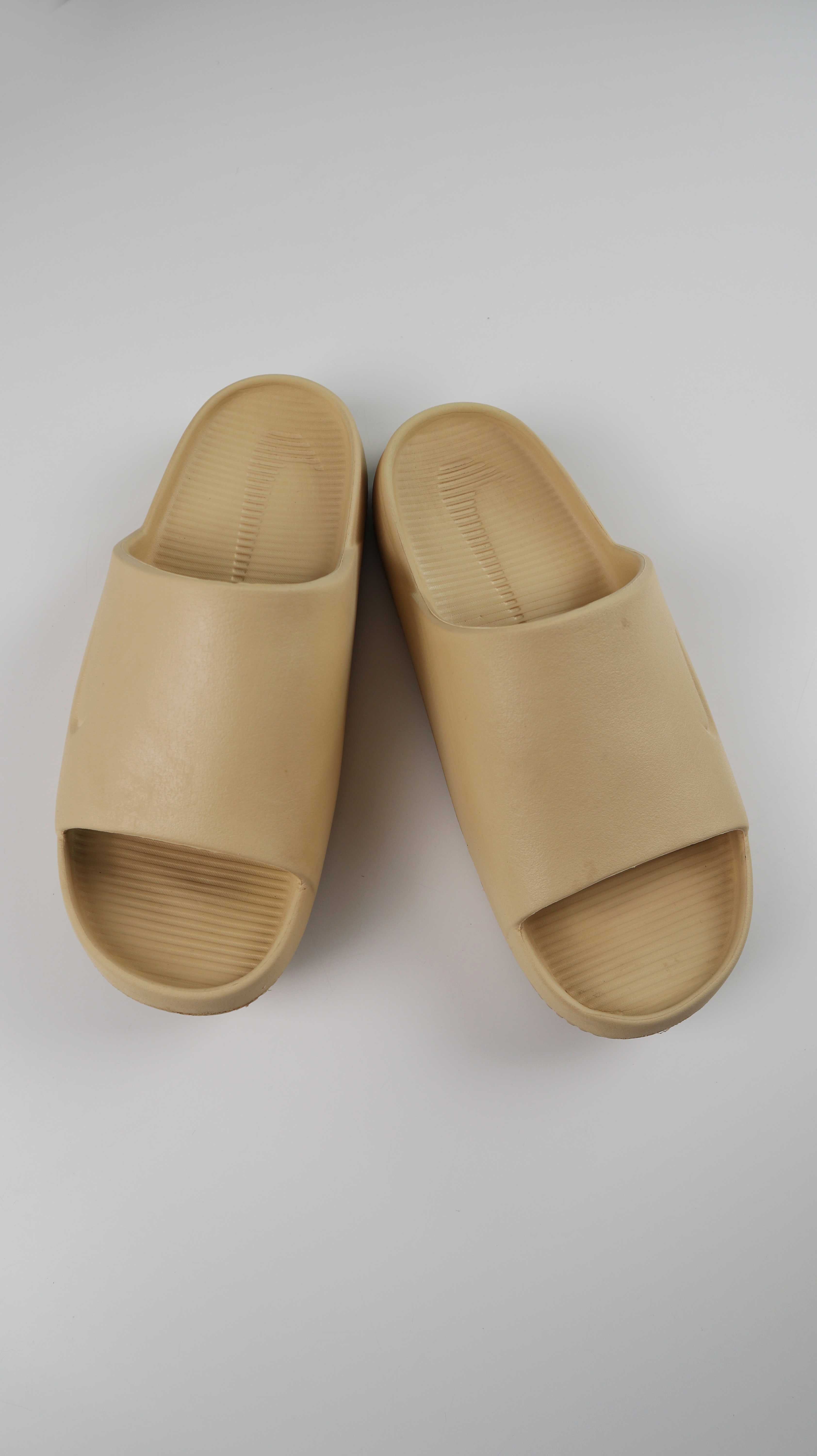 Nike Slipper Badelatschen Gelb Creme M9 M10 Hausschuhe 41 42