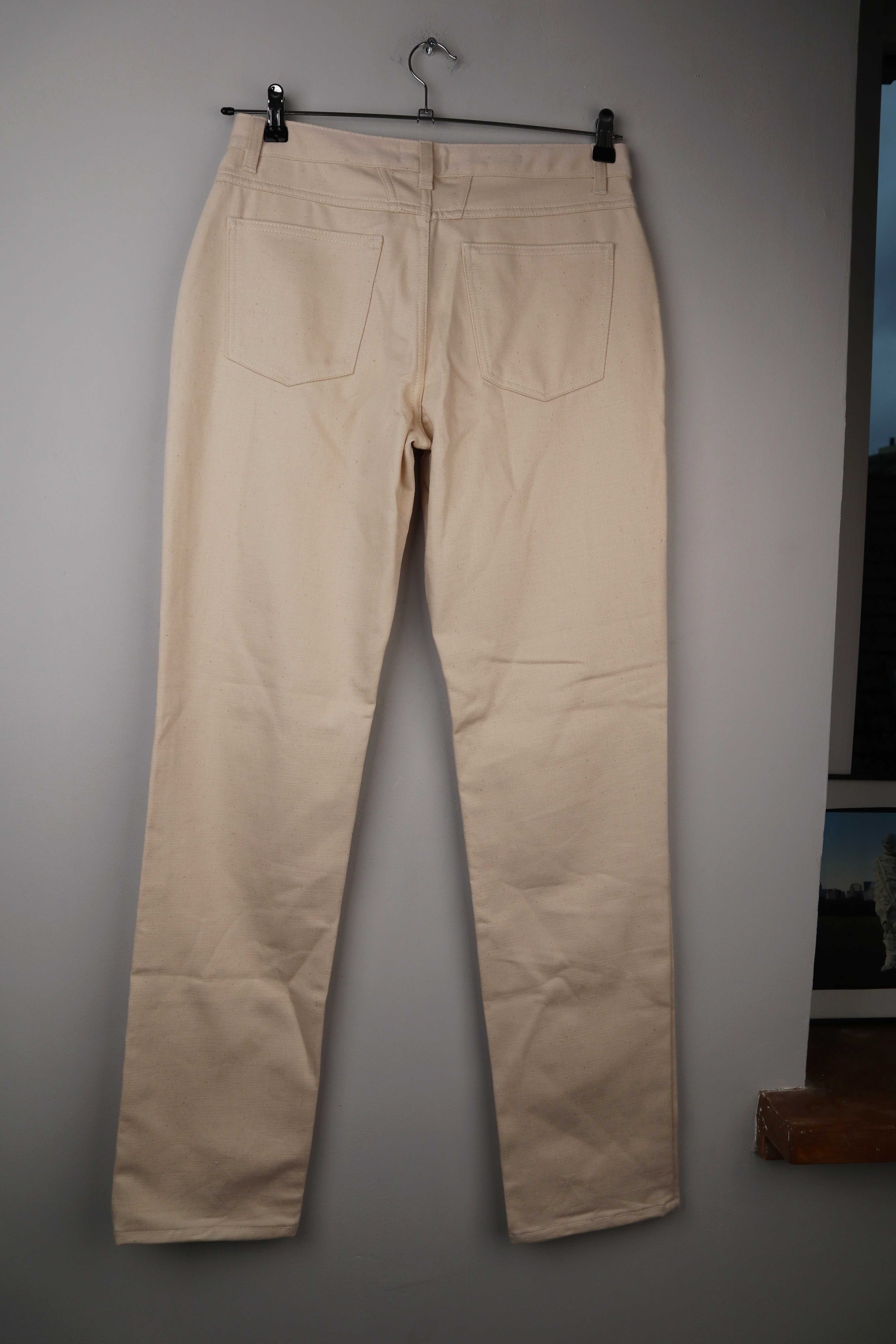 Closed Hose Creme Beige 27 40 L straight mid waist Braun Hell