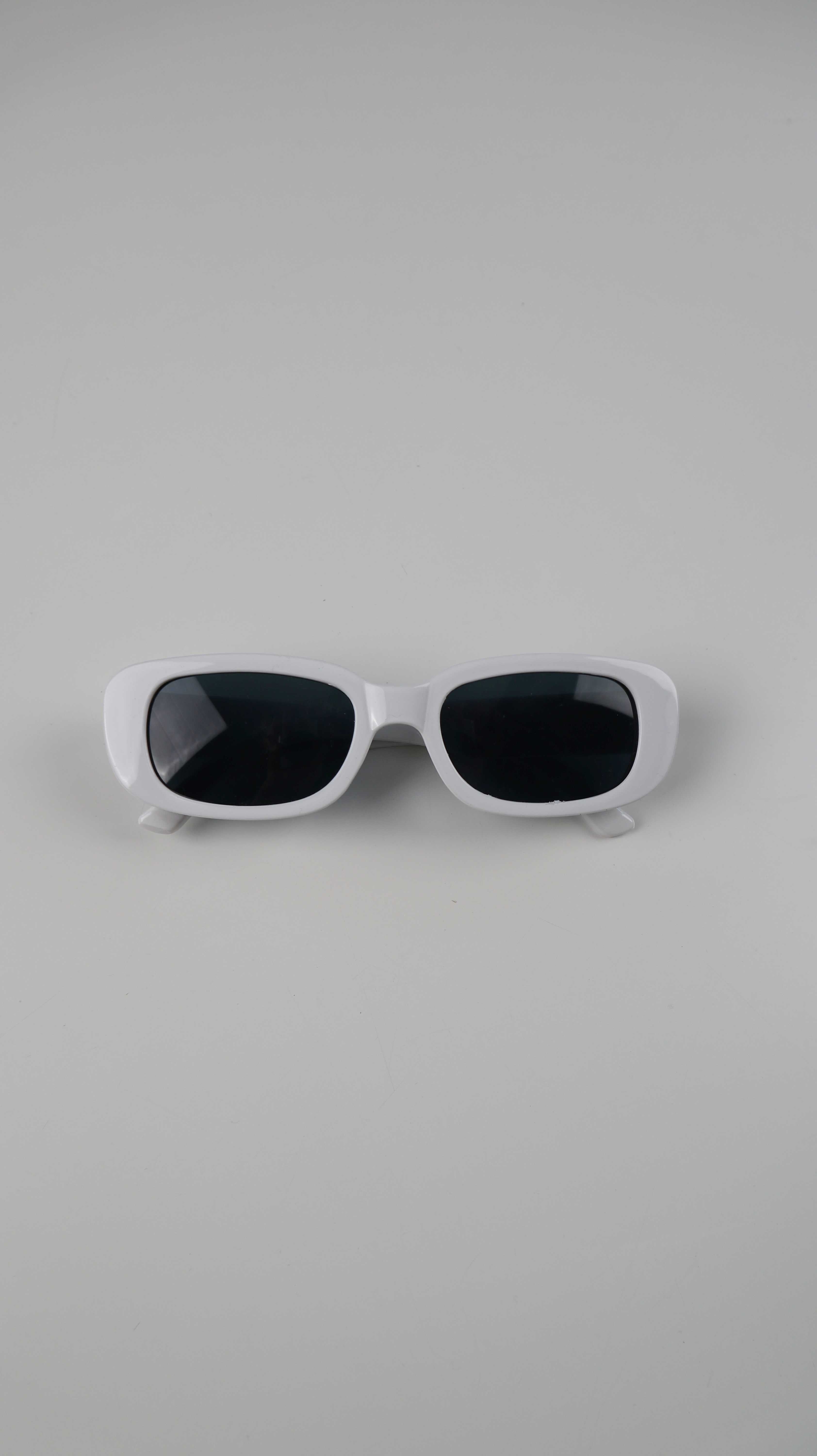 Brille Sonnenbrille weiß schmal länglich