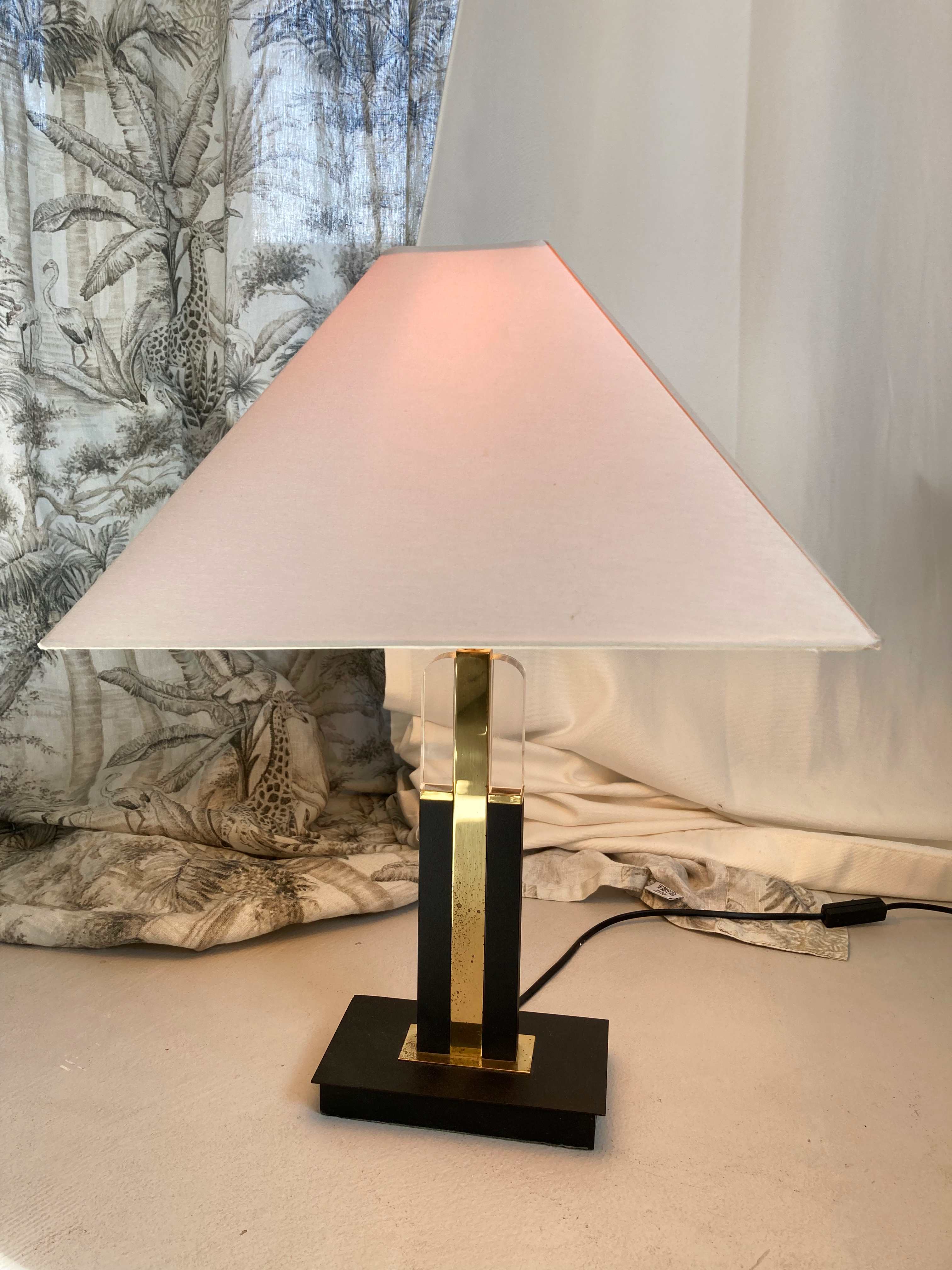 Lampe Tischlampe eckig Creme Beige geometrisch 90er Gold Schwarz