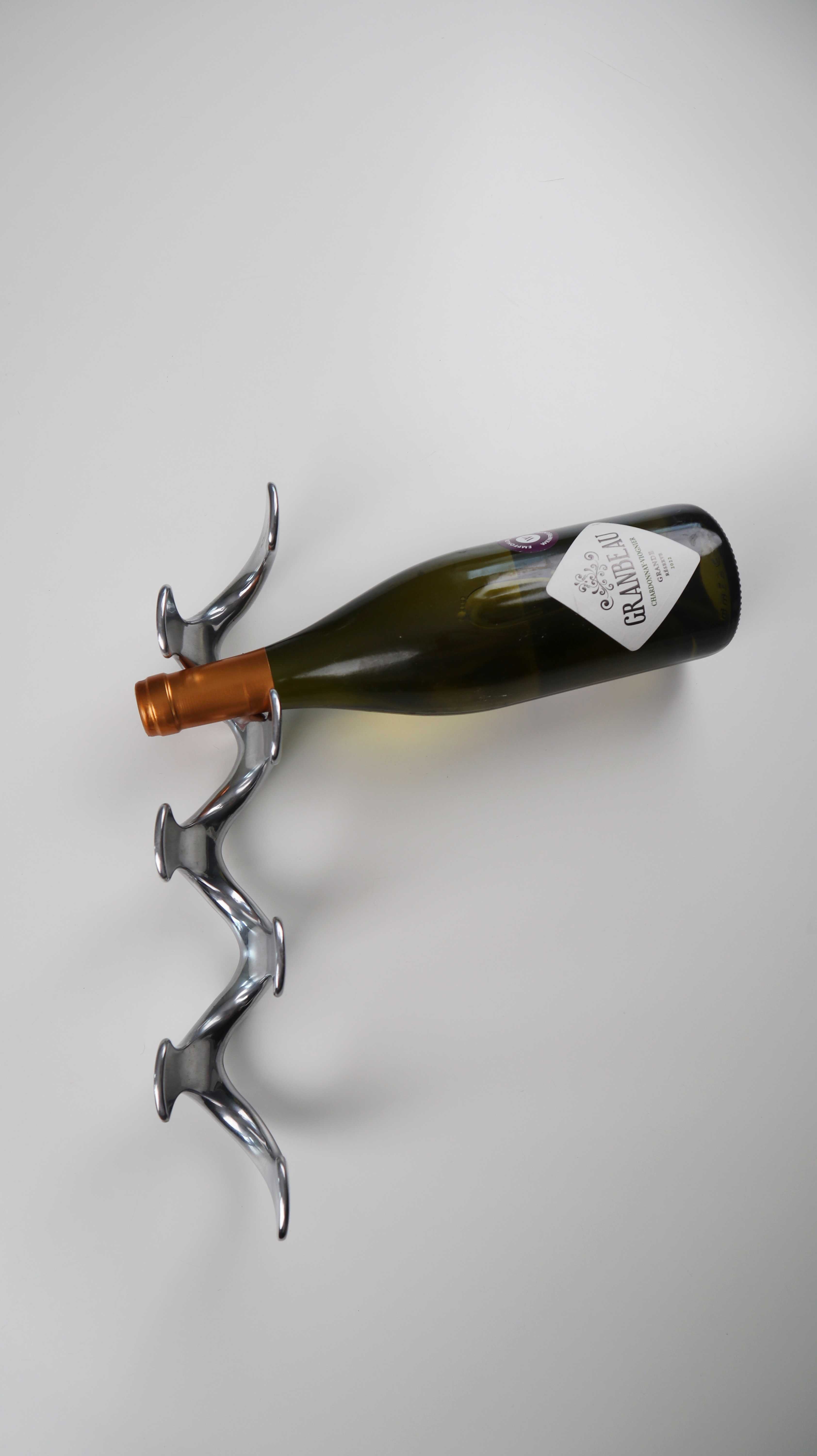 Menu Design by Jakob Wagner Flaschenhalter Chrom Weinhalter Wandhalter