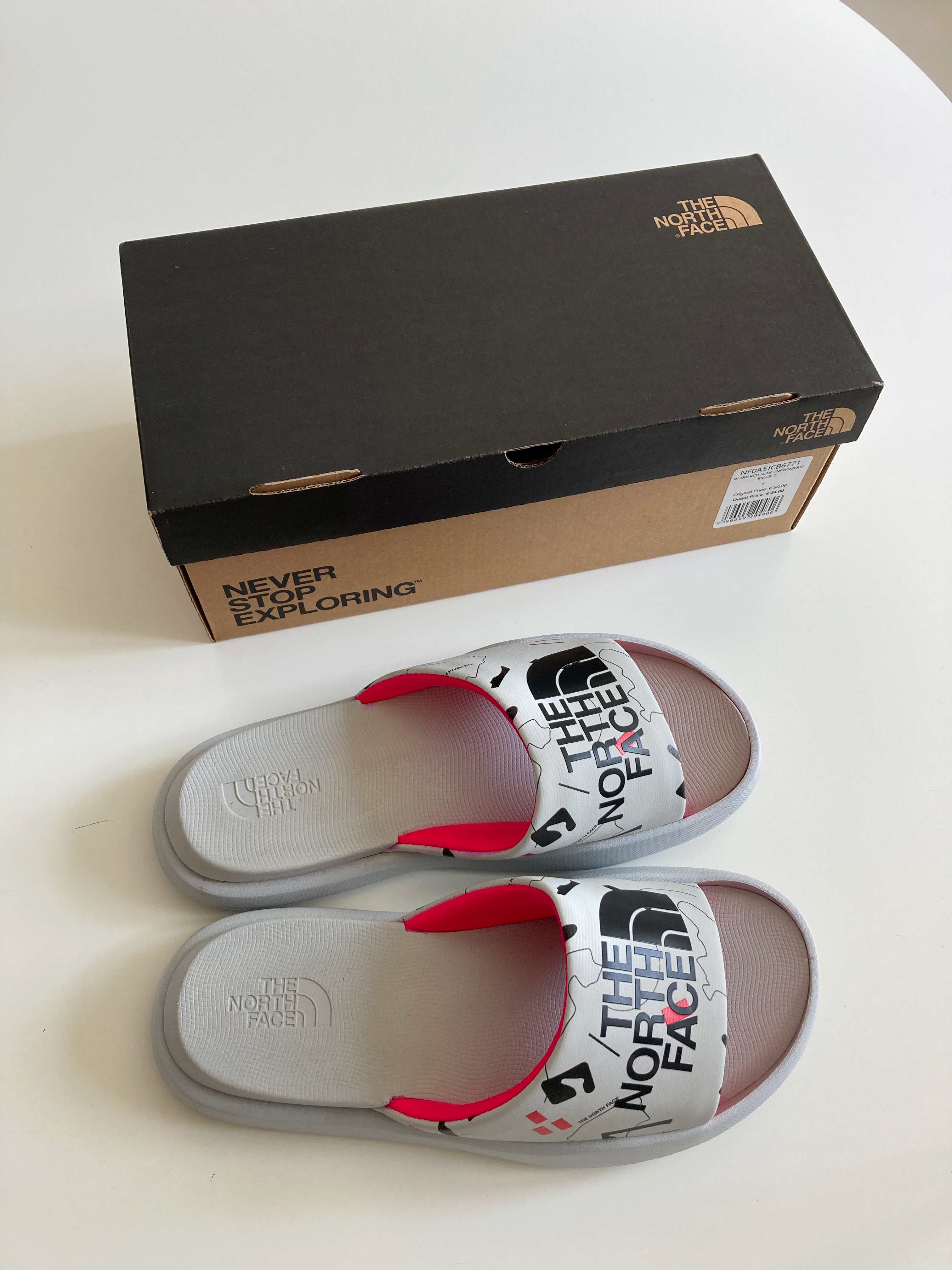 The North Face Slipper Badelatschen Grau 38 Loafer Latschen