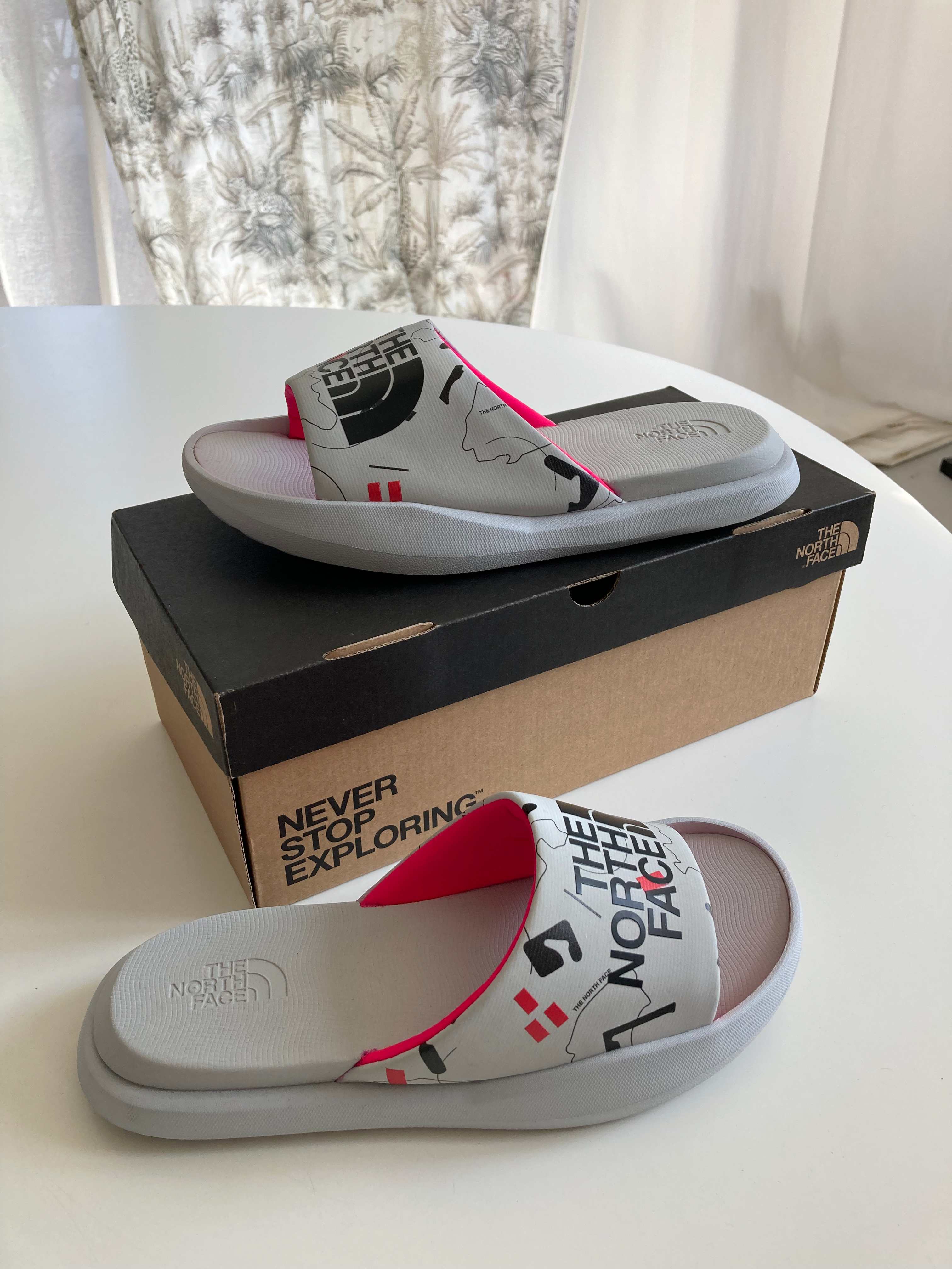 The North Face Slipper Badelatschen Grau 38 Loafer Latschen