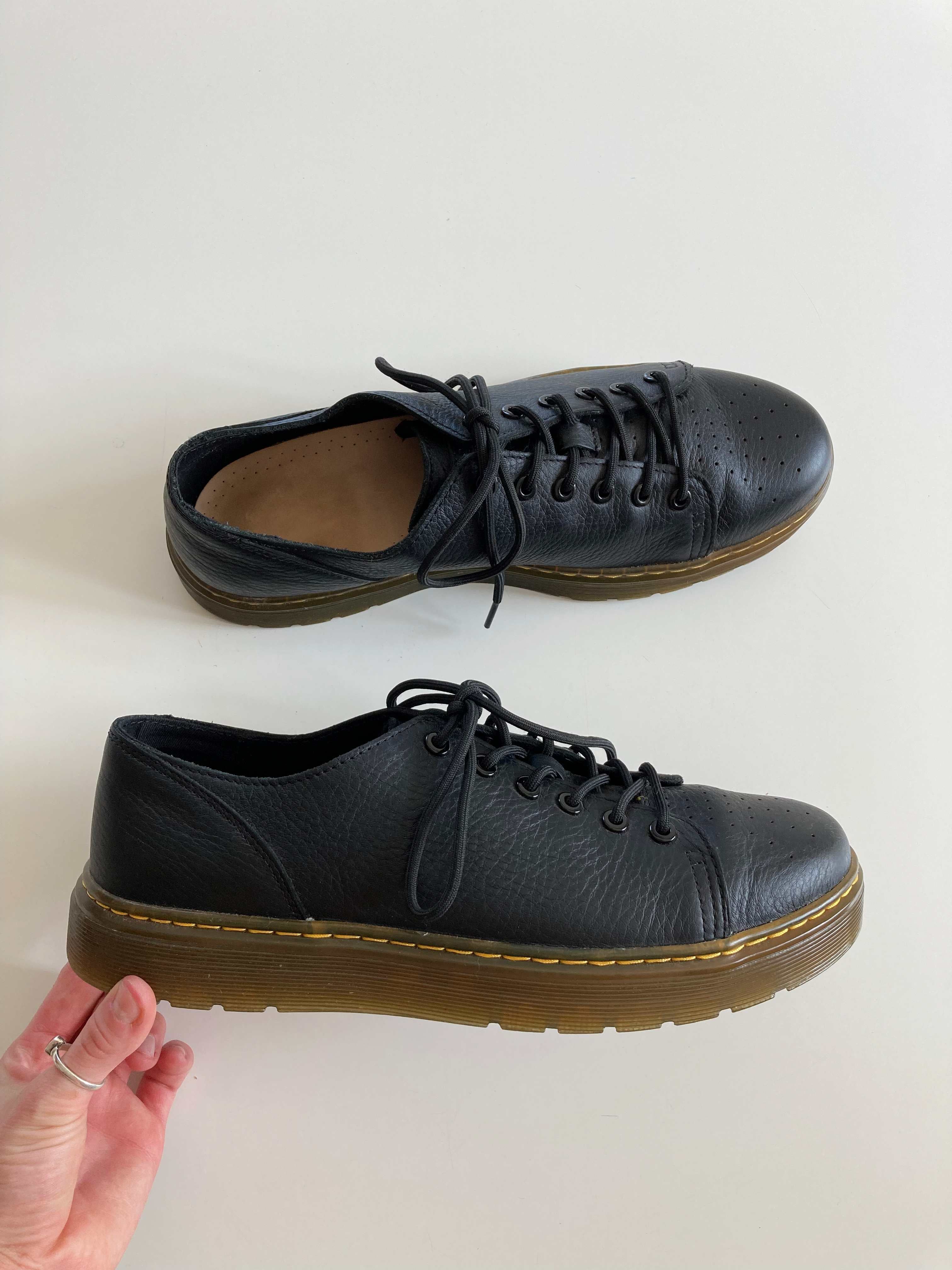 Dr. Martens Halbschuhe Schwarz Loafer 45 gelocht Neuwertig Lederschuhe