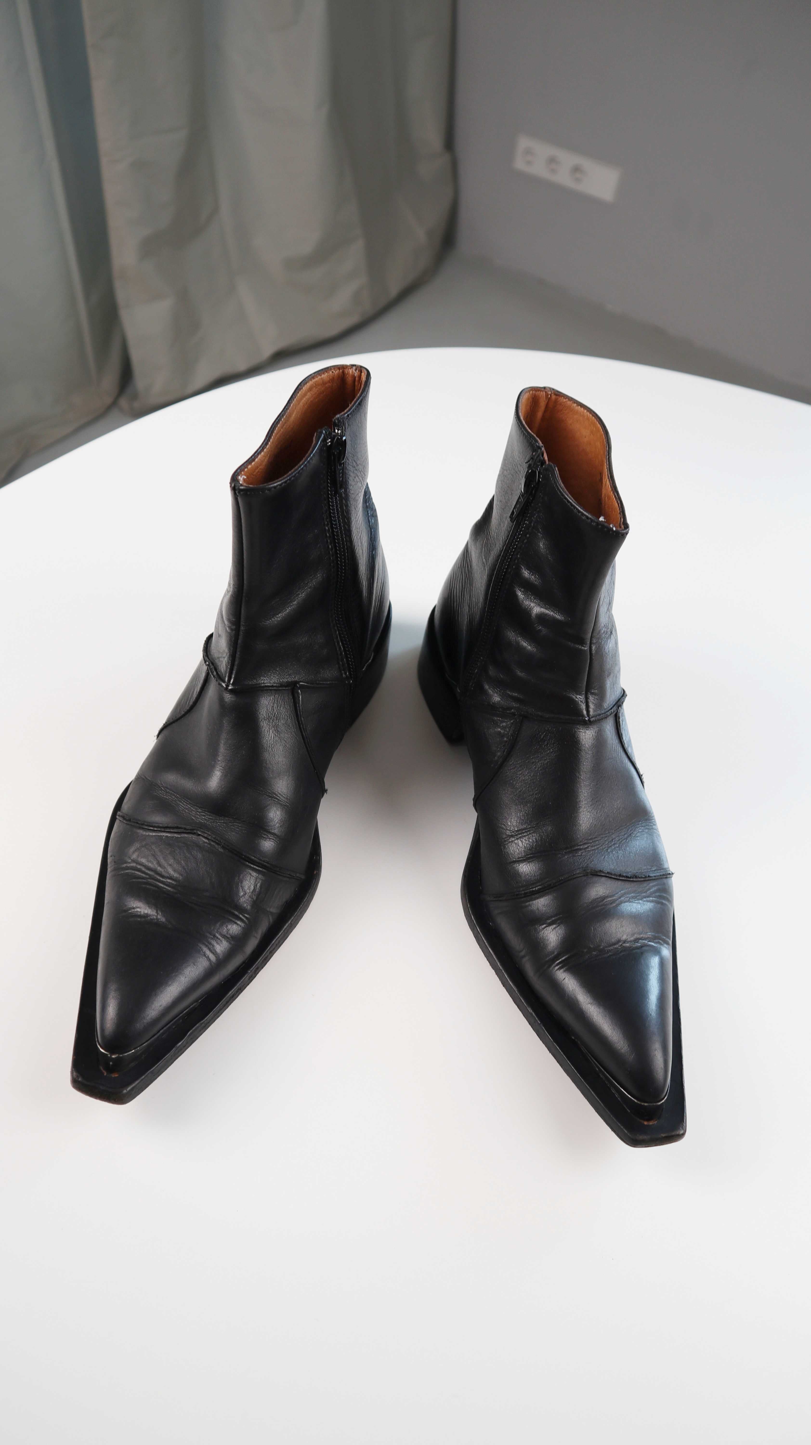 Stiefeletten 42 schwarz made in Italy Spitz Bikerboots Boots Stiefel Lederstiefel