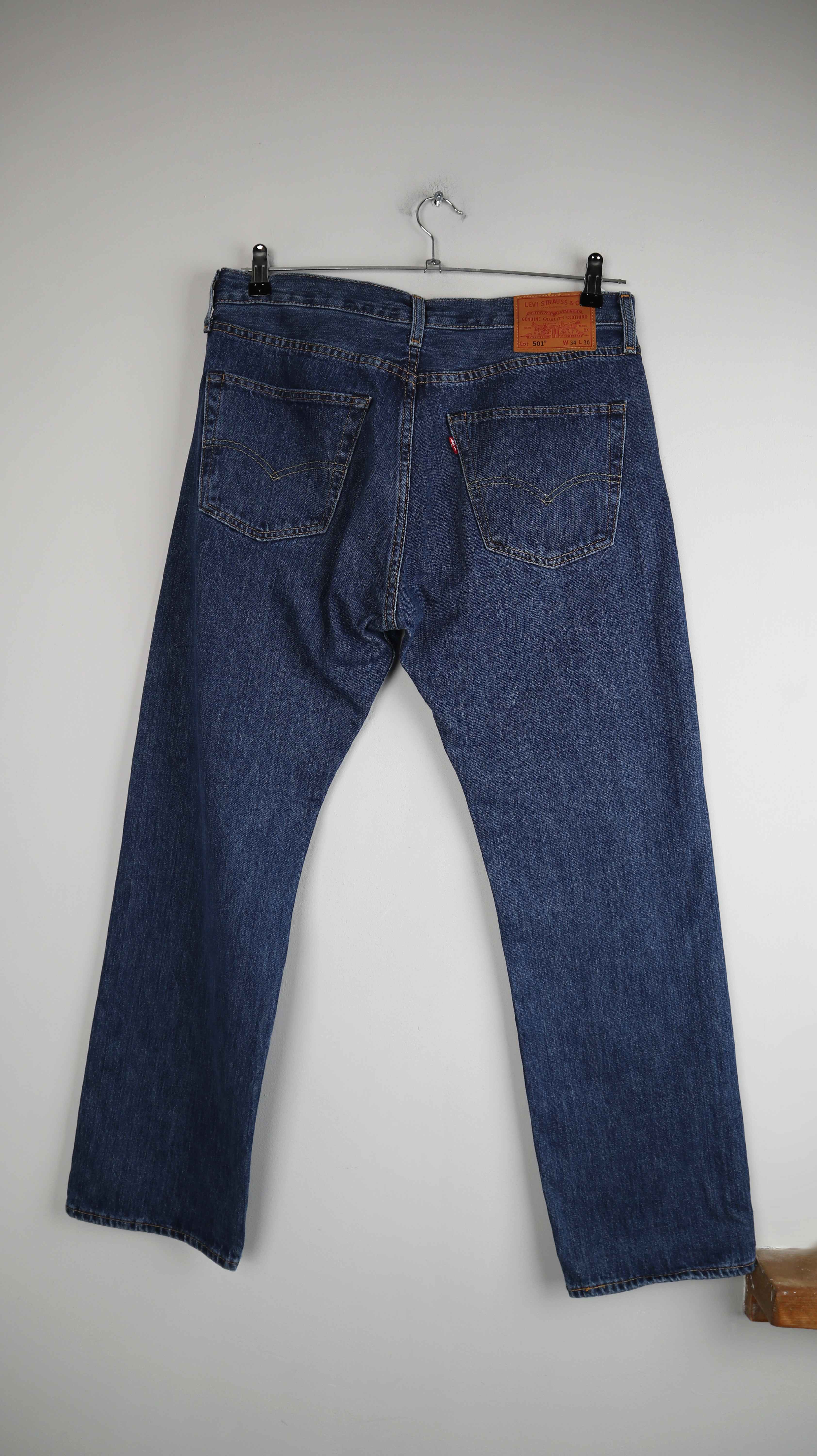 Levis Jeans Hose denim blau W34 L30 straight Leg dunkelblau