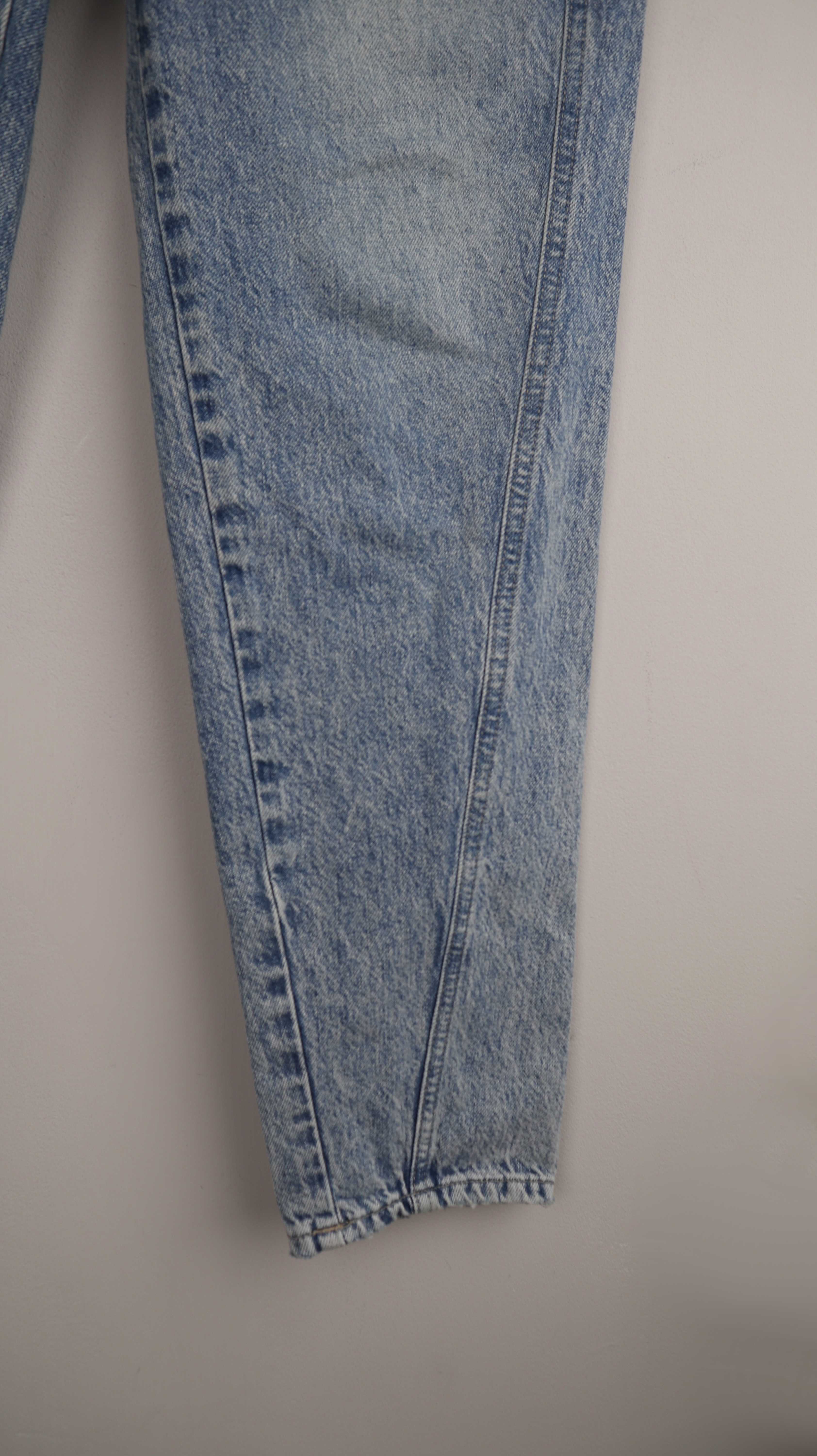 closed pedal twist jeans Closed Pedal Twist Hose Jeans Hell 26 washed high waist – Handpicked pieces