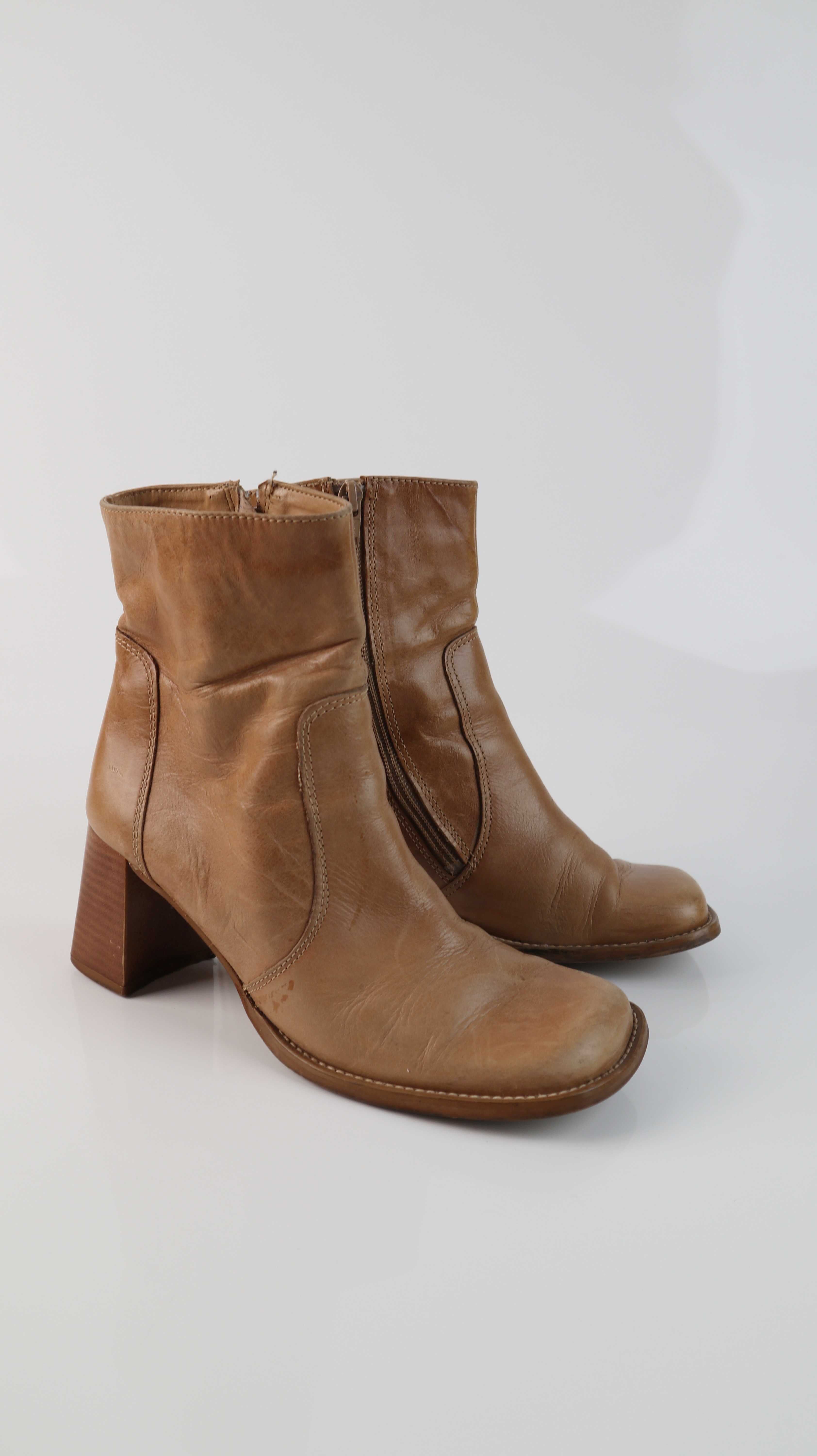 True Vintage Stiefel Stiefeletten braun 37 Lederstiefel Absatzstiefel eckig 90s