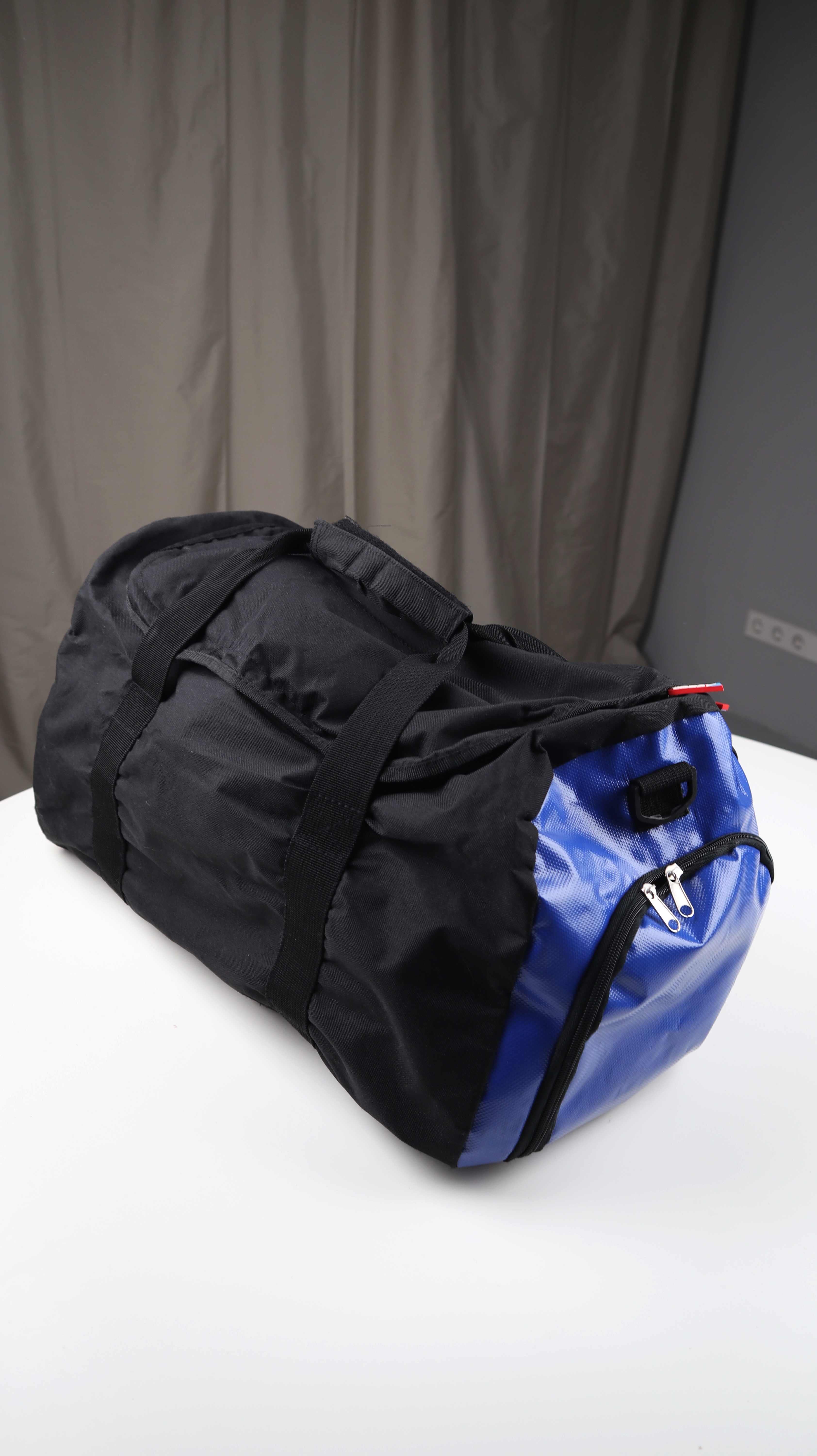 Tesa Sporttasche Reisetasche schwarz blau Werbetasche Fanartikel Weekender