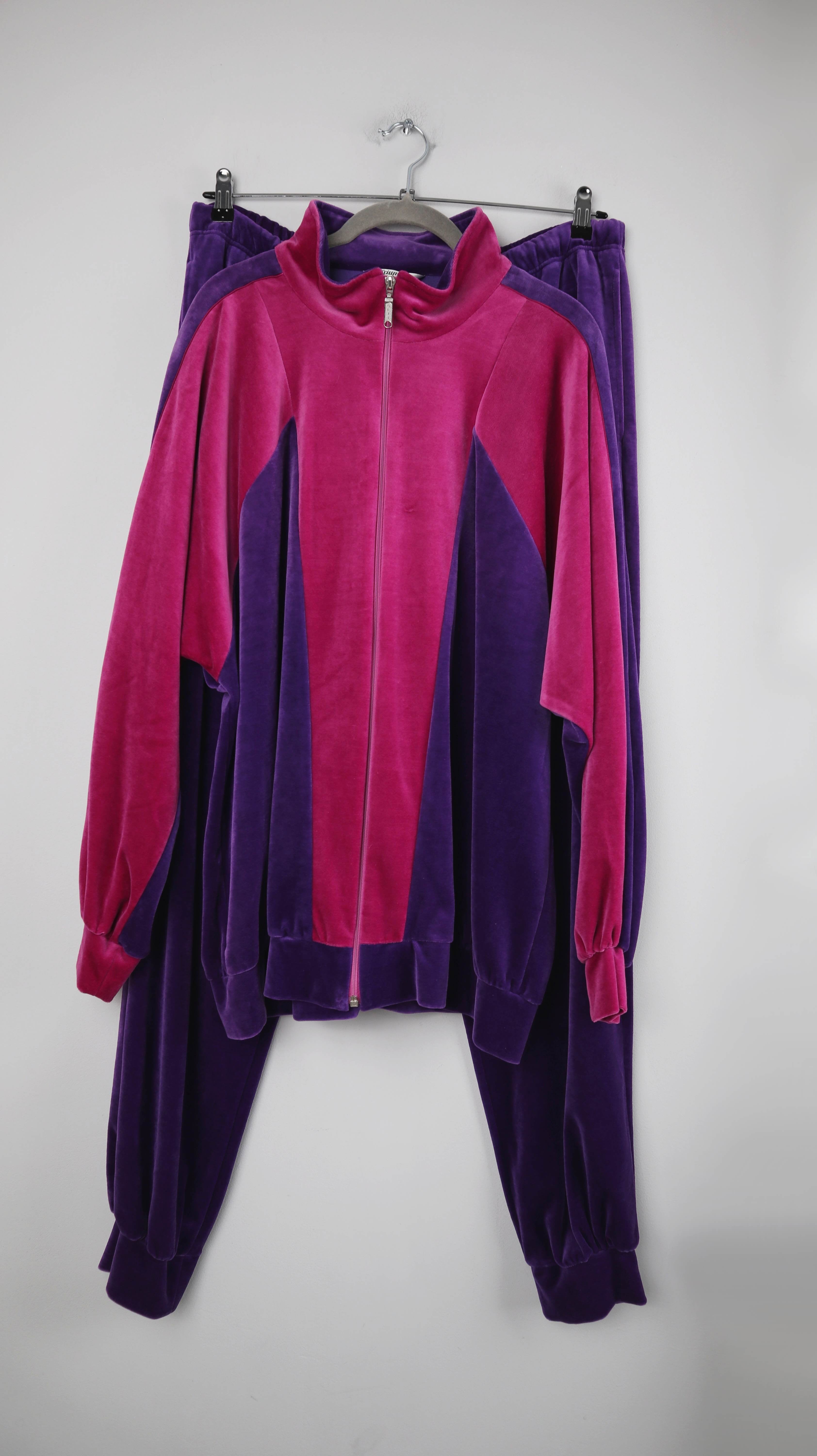 Triumph Anzug Trainingsanzug 48 Lila Pink Samt Retro Vintage Sportanzug