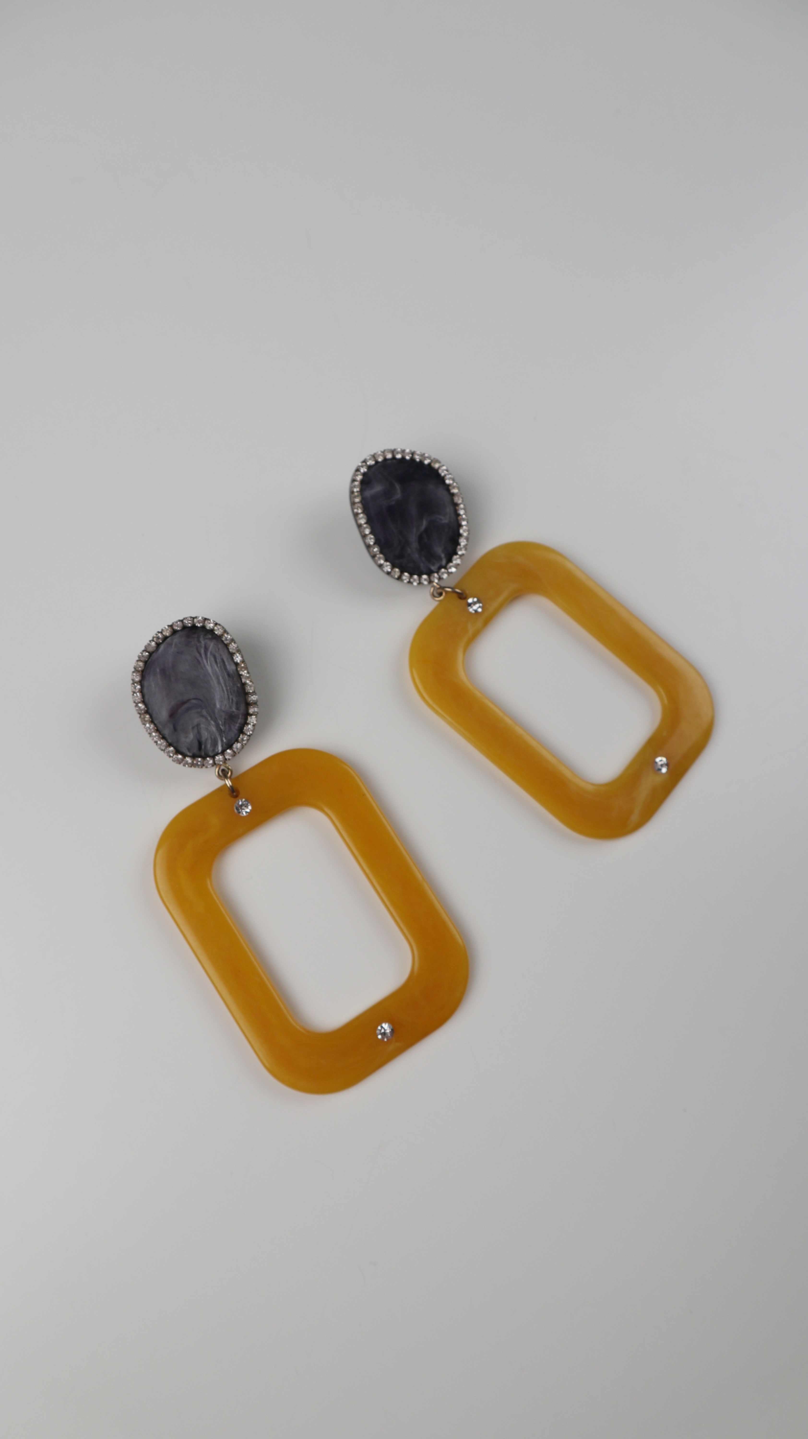 Zara Ohrringe groß Gelb Statementohrringe eckig