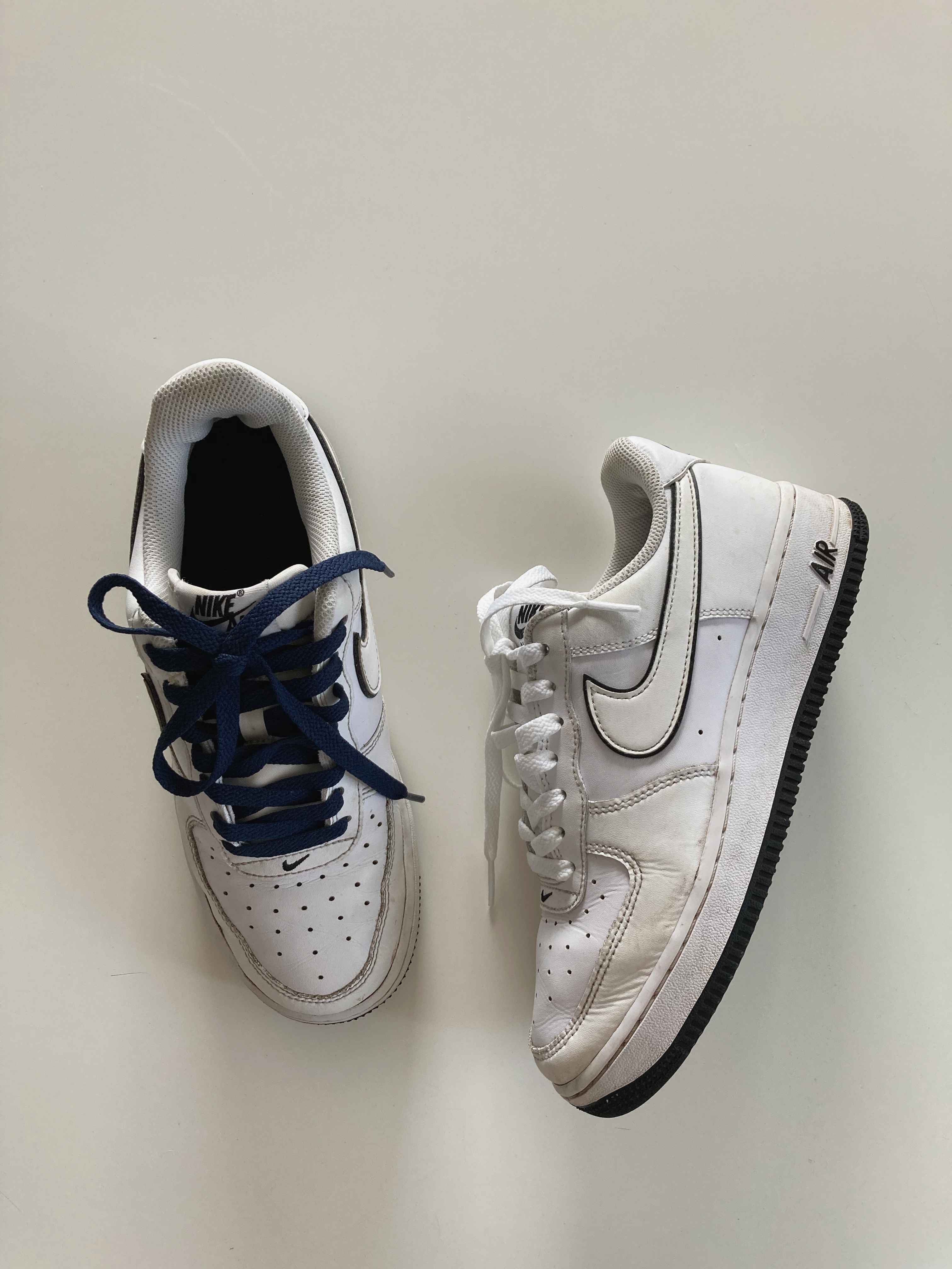 Nike Air Sneaker Turnschuhe weiß weiss blau 40